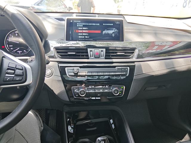BMW X2 2019 thumb 3