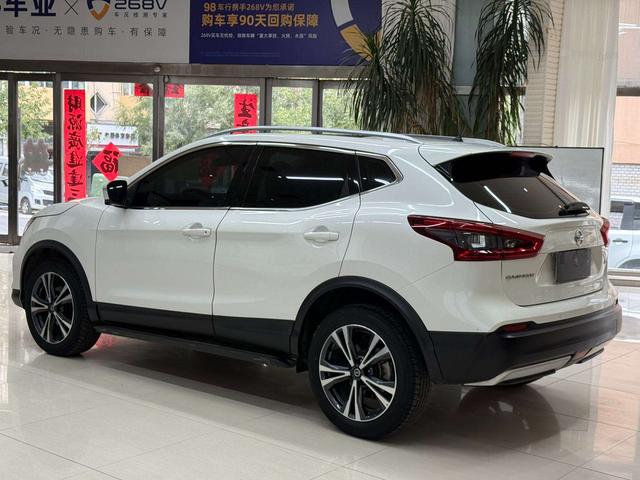 Nissan Qashqai+2 2022 thumb 2