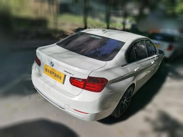 BMW 3 серии 2015 thumb 2