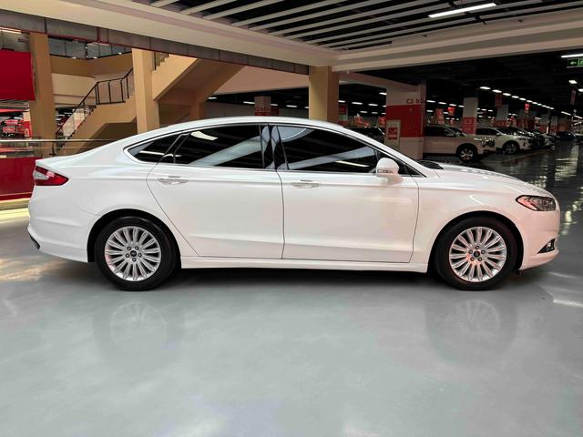 Ford Mondeo 2013 thumb 6