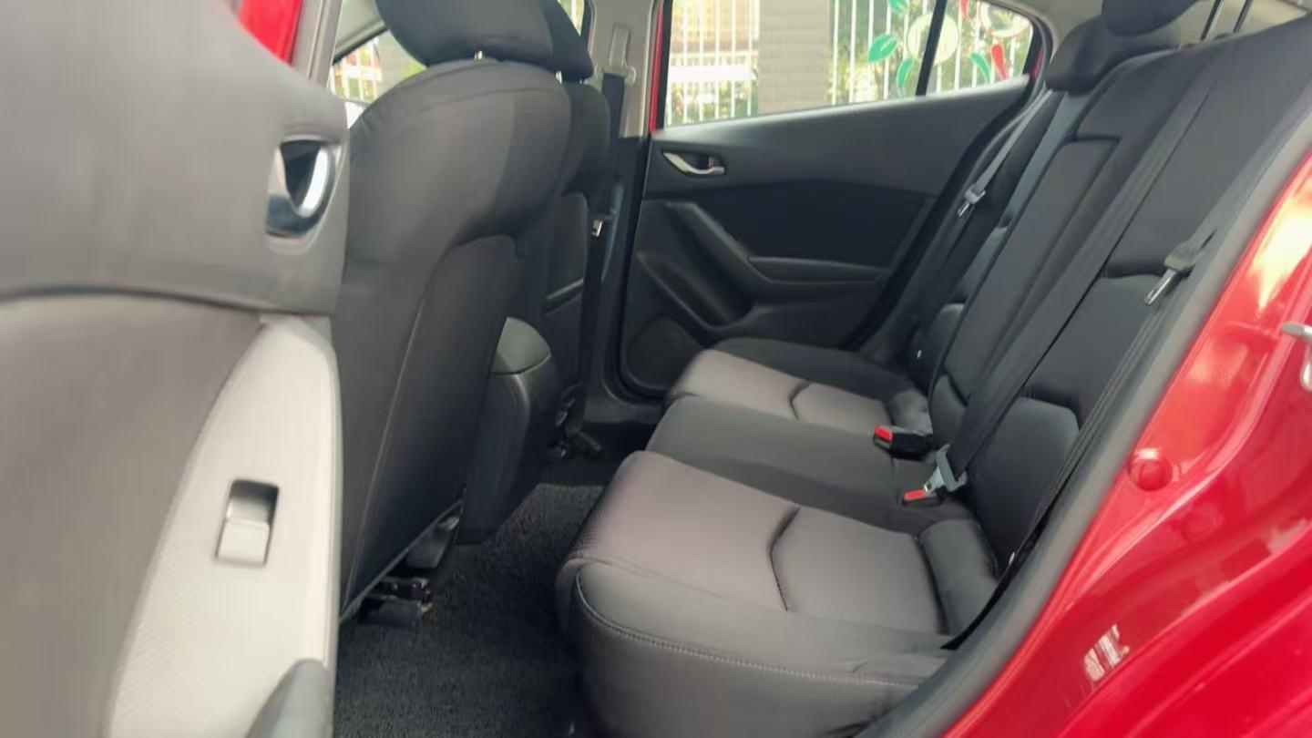 Mazda 3 2019 thumb 7