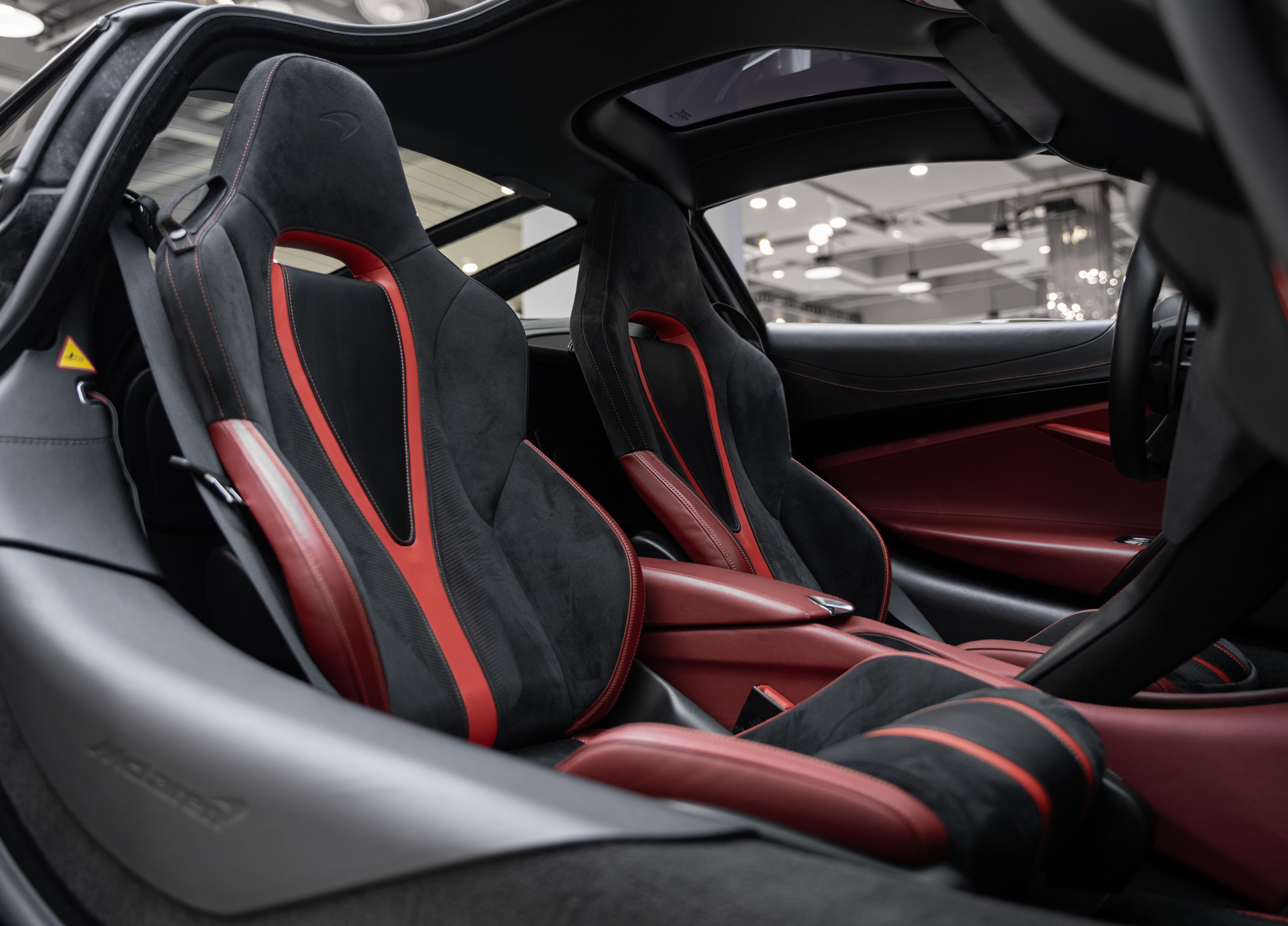 McLaren 720S 2019 thumb 8
