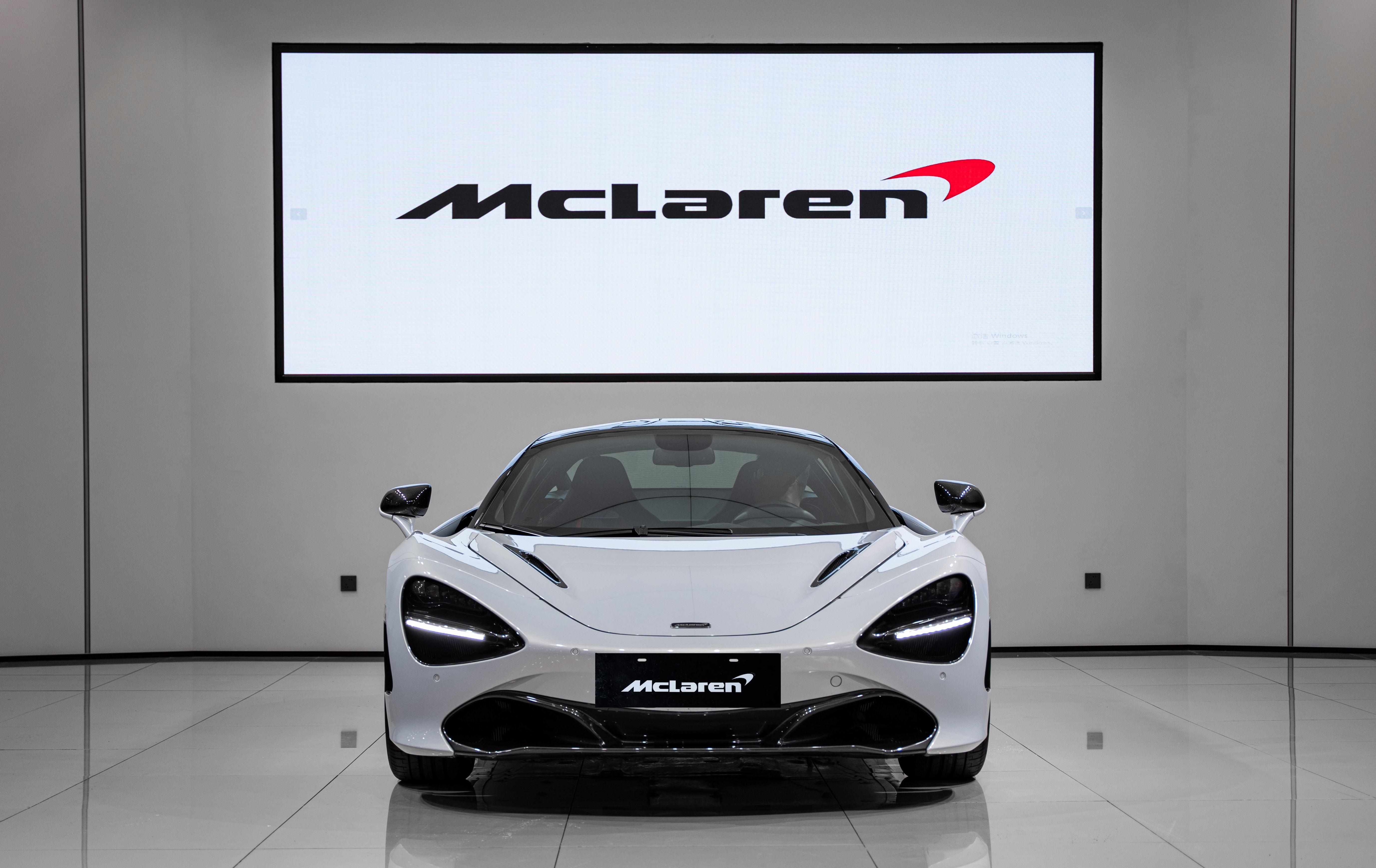 McLaren 720S 2019 thumb 10