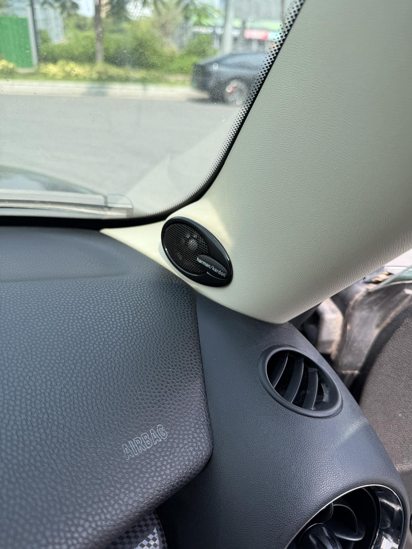 Mini Hatch 2011 thumb 11