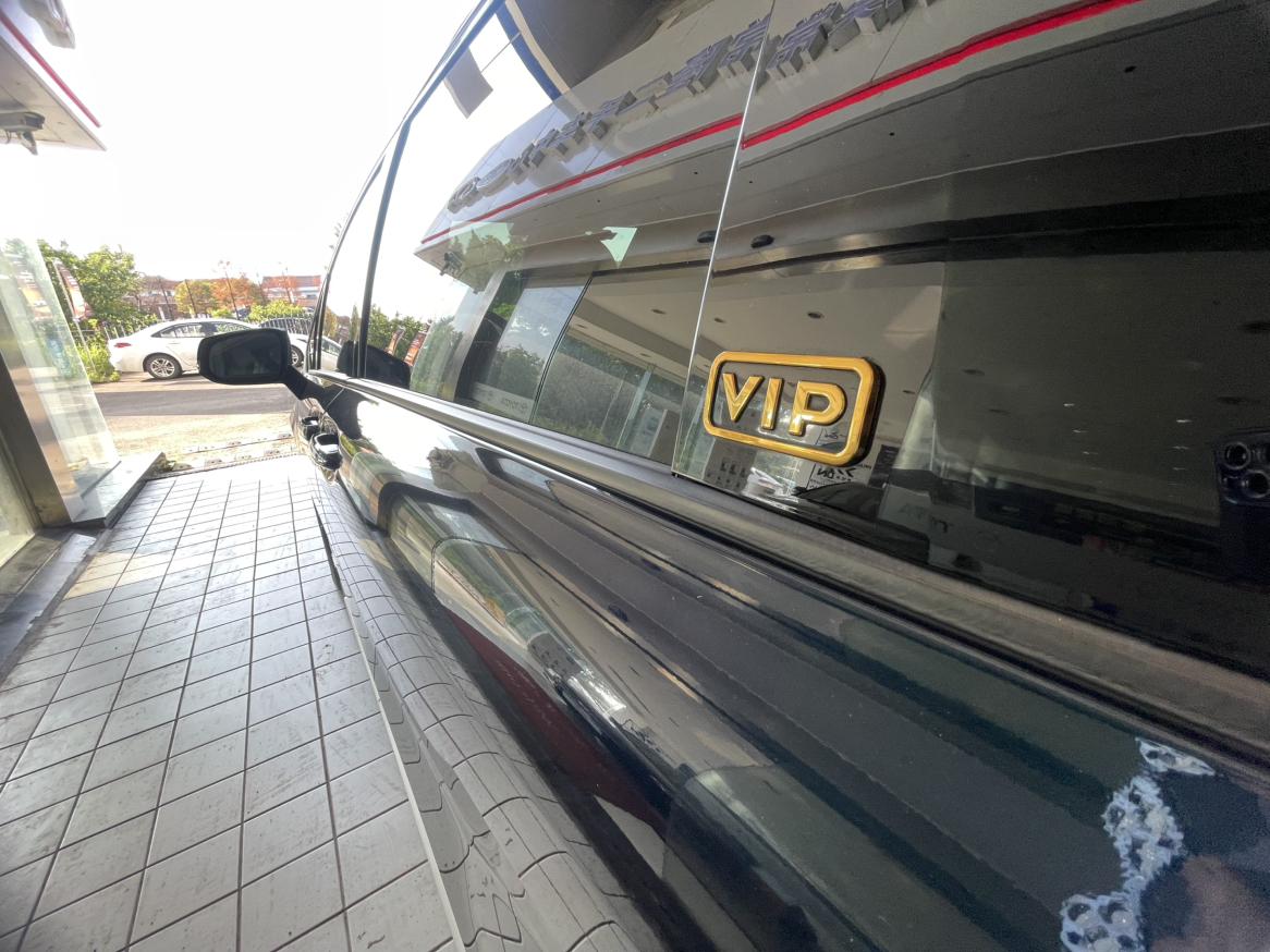 Toyota Granvia 2023 thumb 8