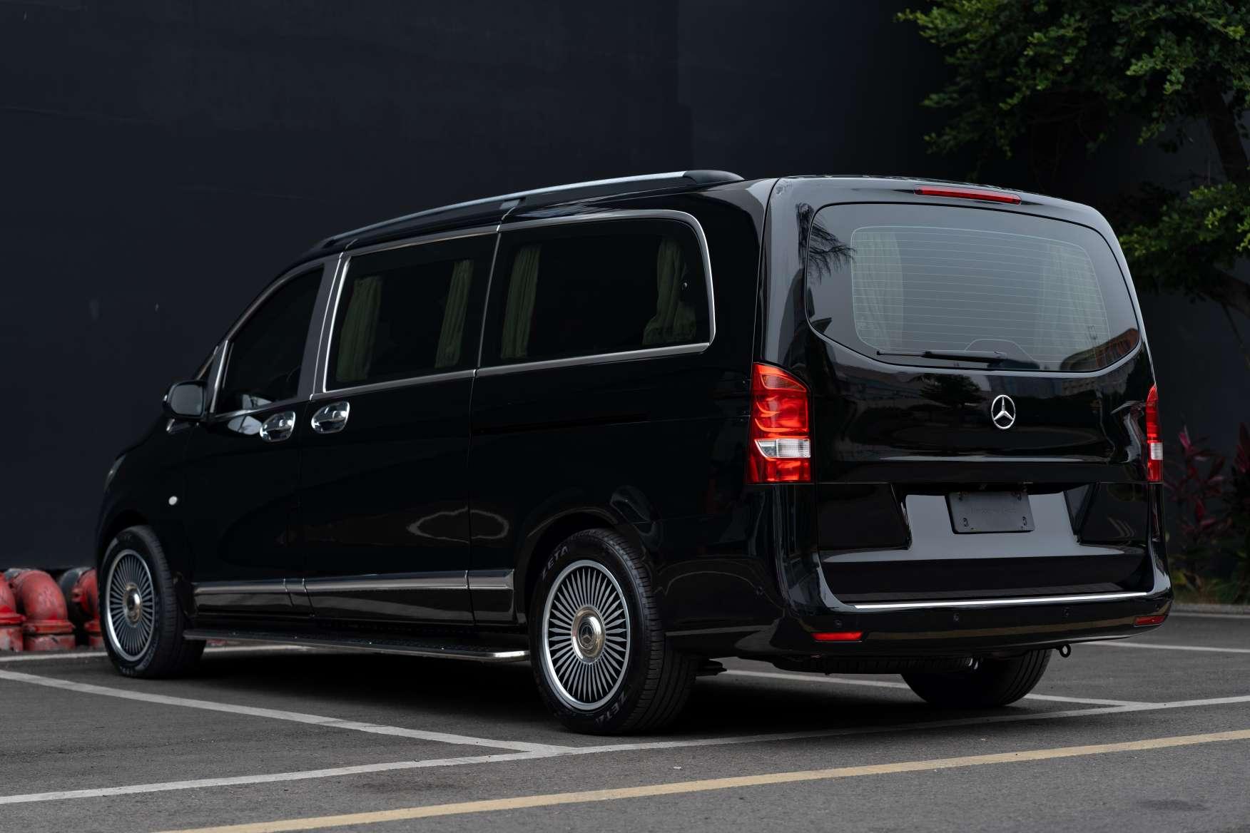 Mercedes-Benz Wei Ting 2018 thumb 2