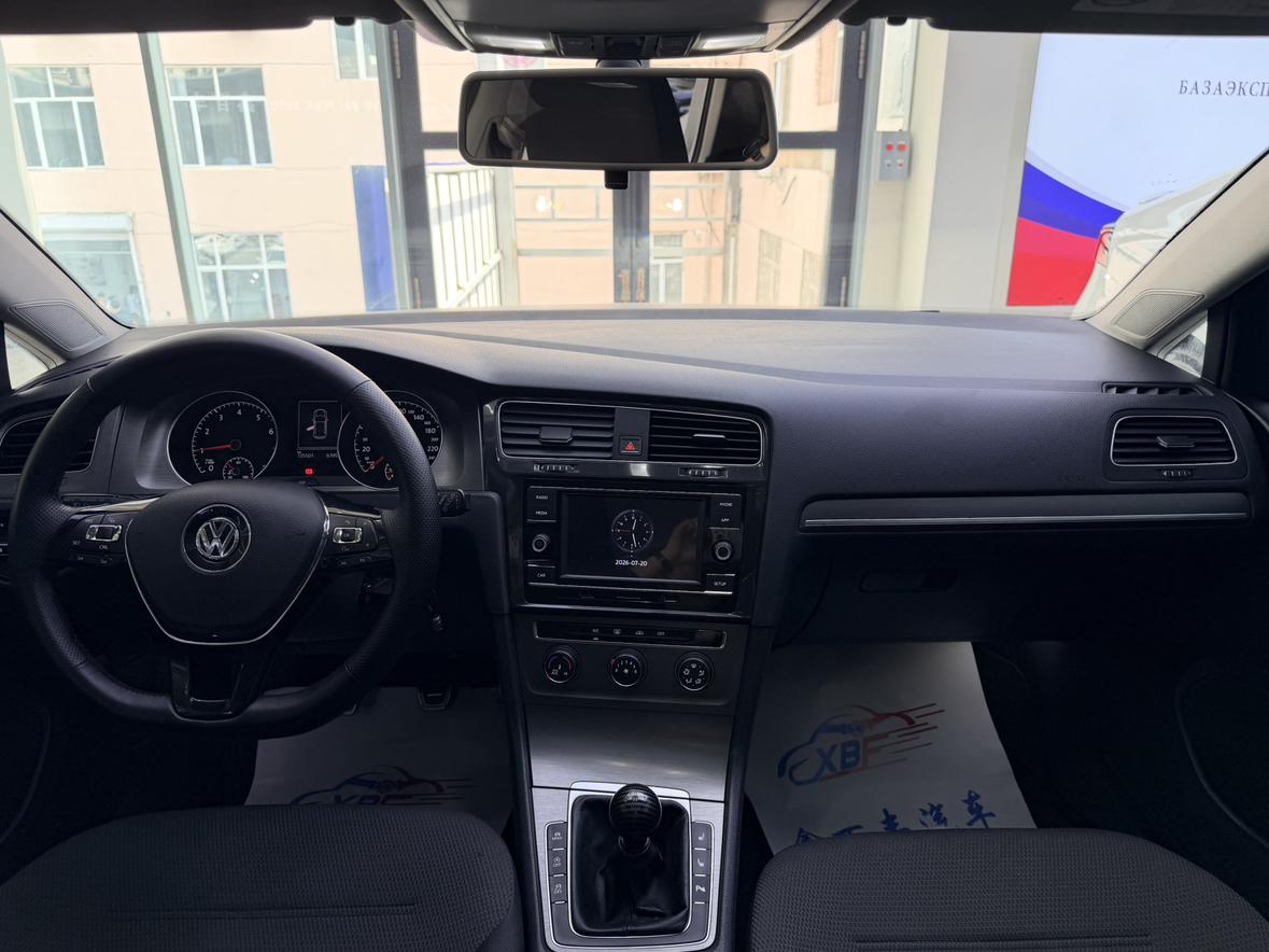 Volkswagen Golf Sportsvan 2016 thumb 6