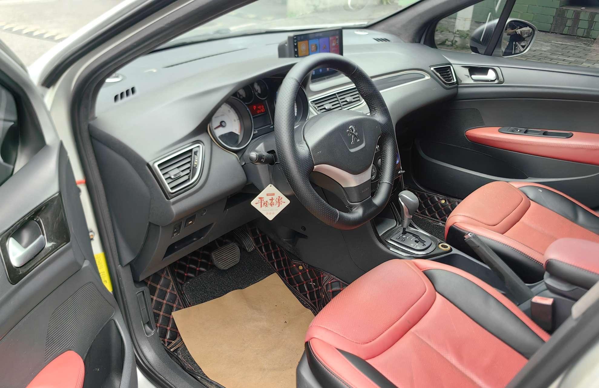Peugeot 308 2013 thumb 7