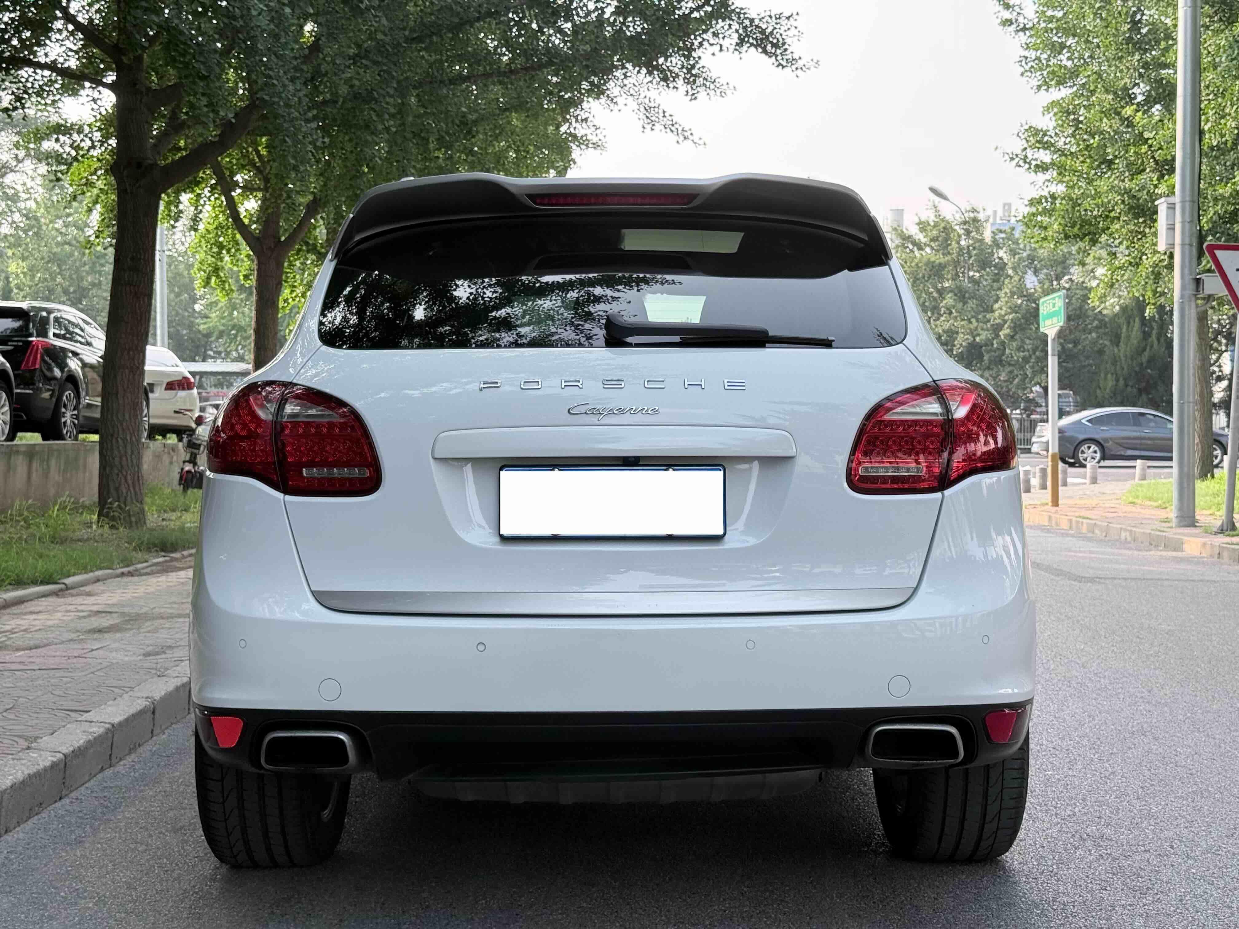 Porsche Cayenne 2014 thumb 3