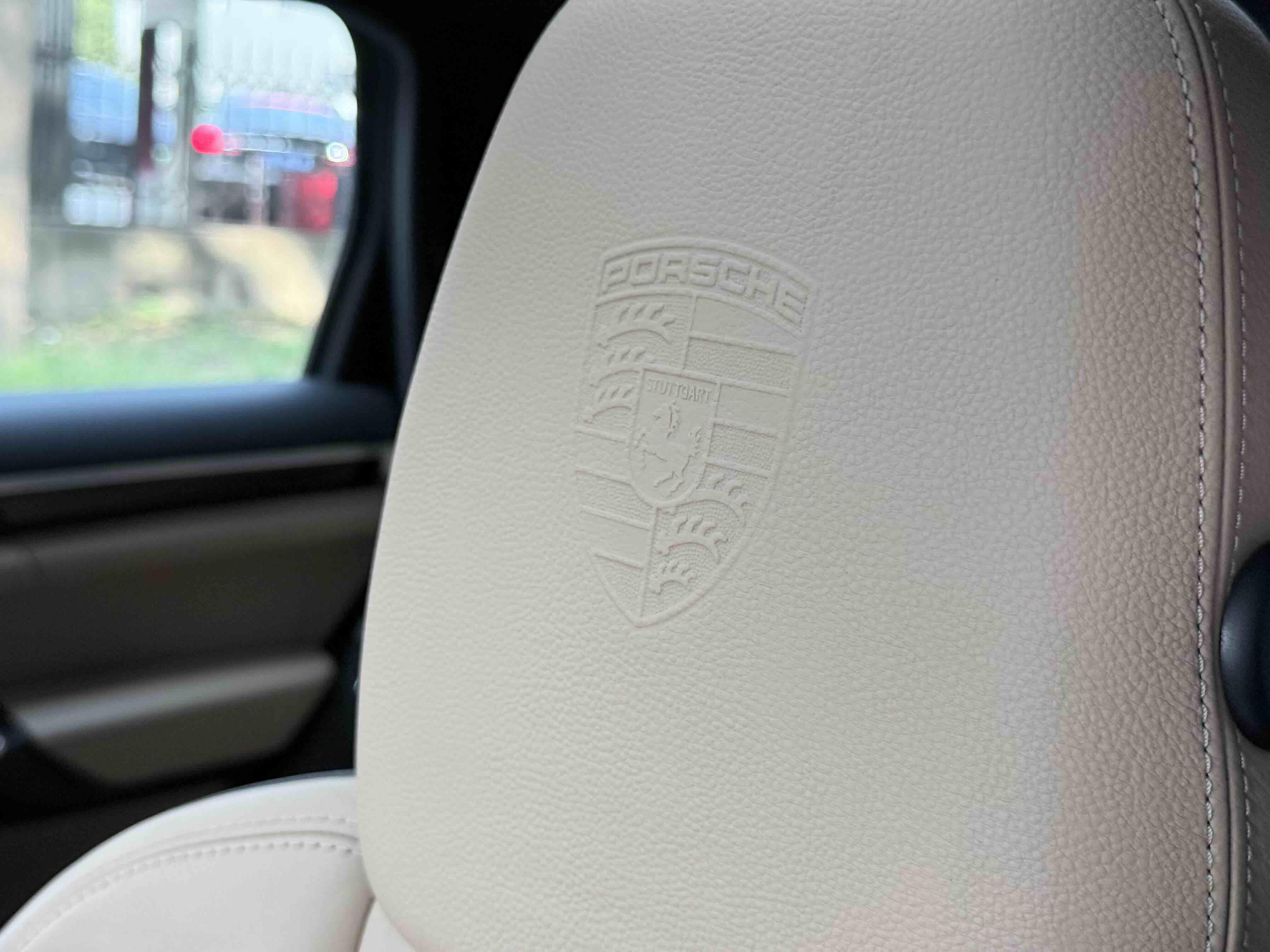 Porsche Cayenne 2014 thumb 11