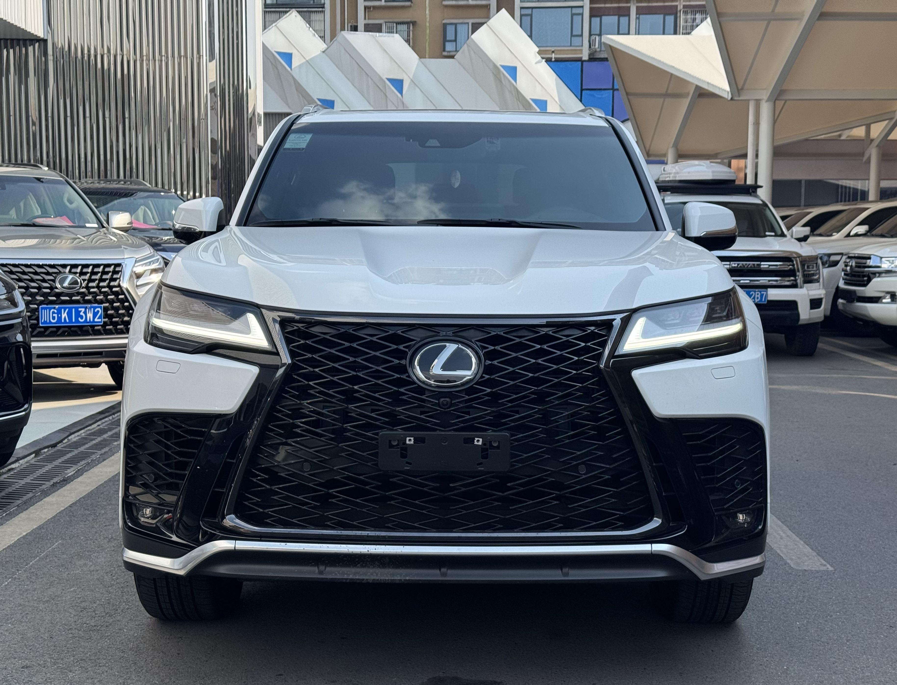 Lexus LX 2023 thumb 11