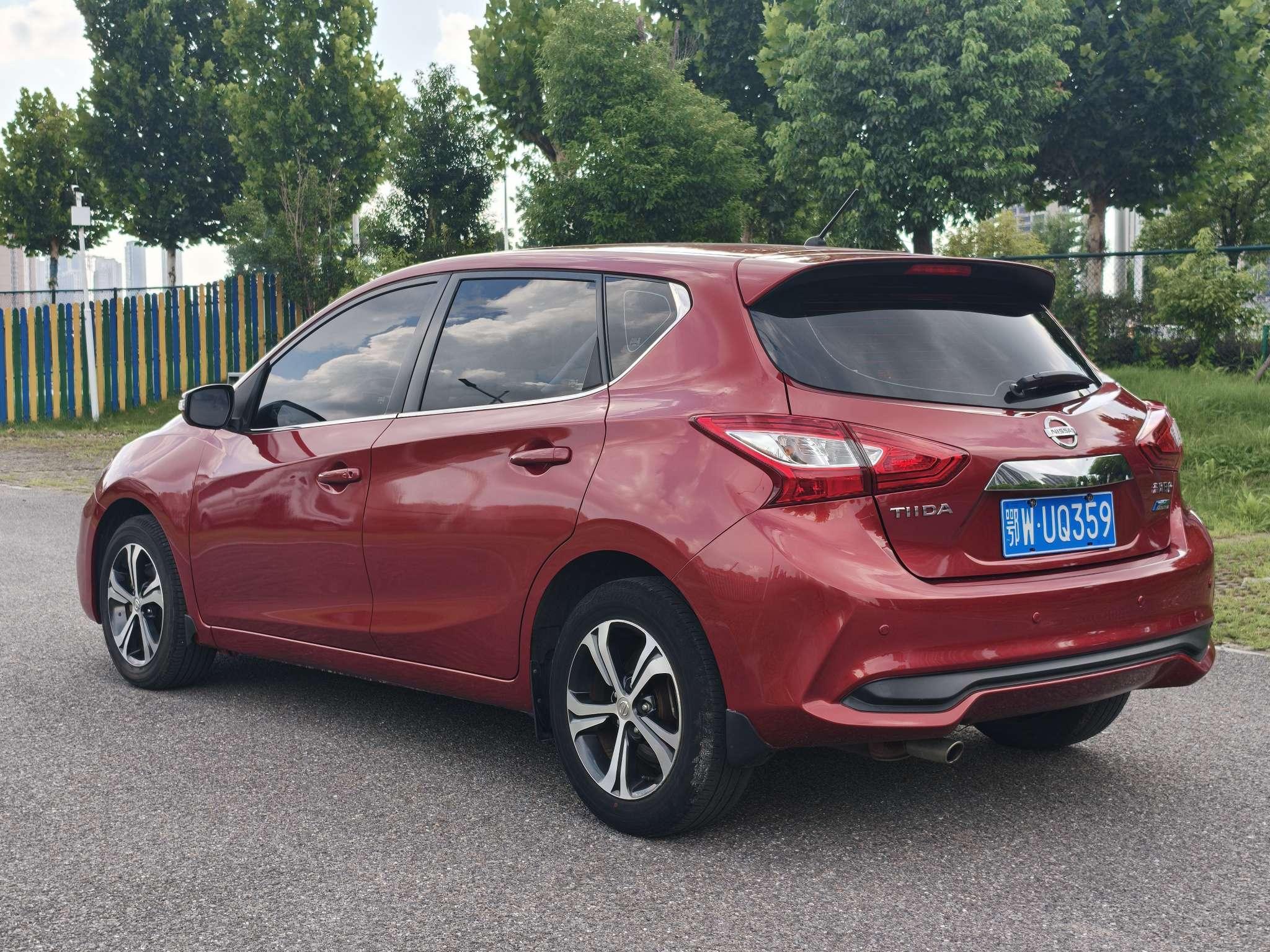 Nissan Tiida 2019 thumb 3