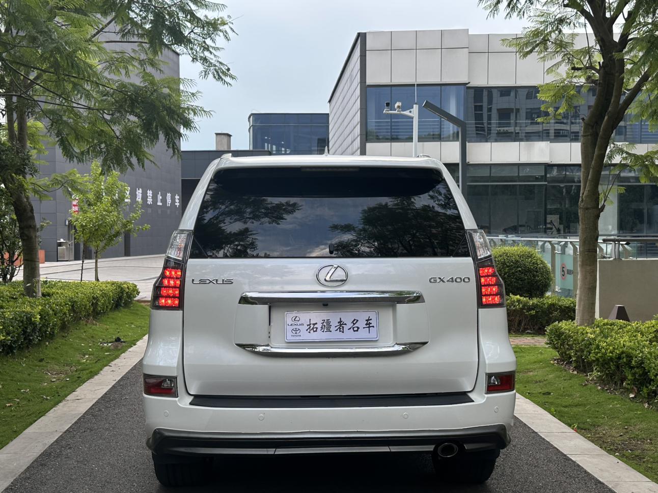 Lexus GX 2012 thumb 3