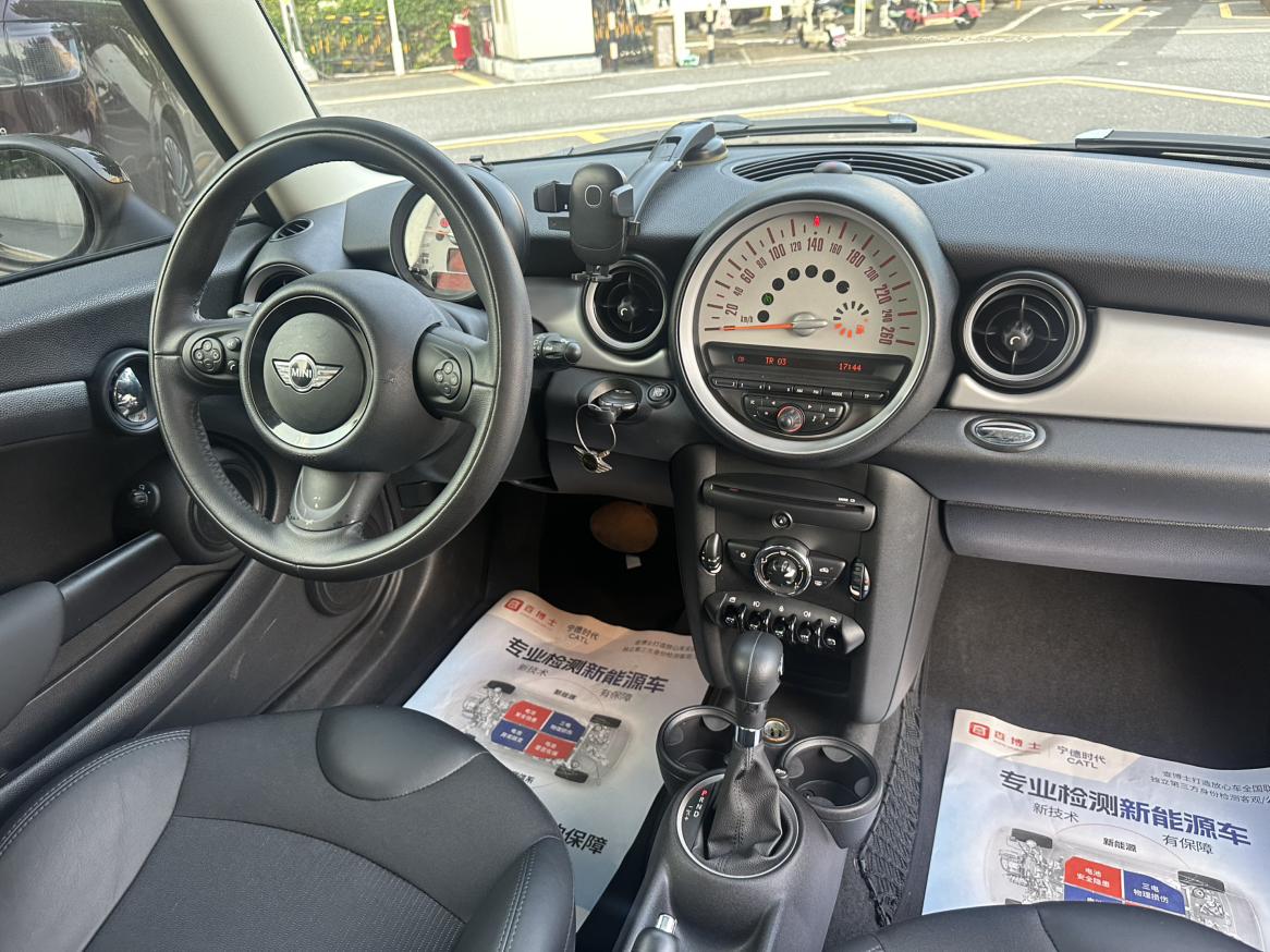 Mini Hatch 2011 thumb 4