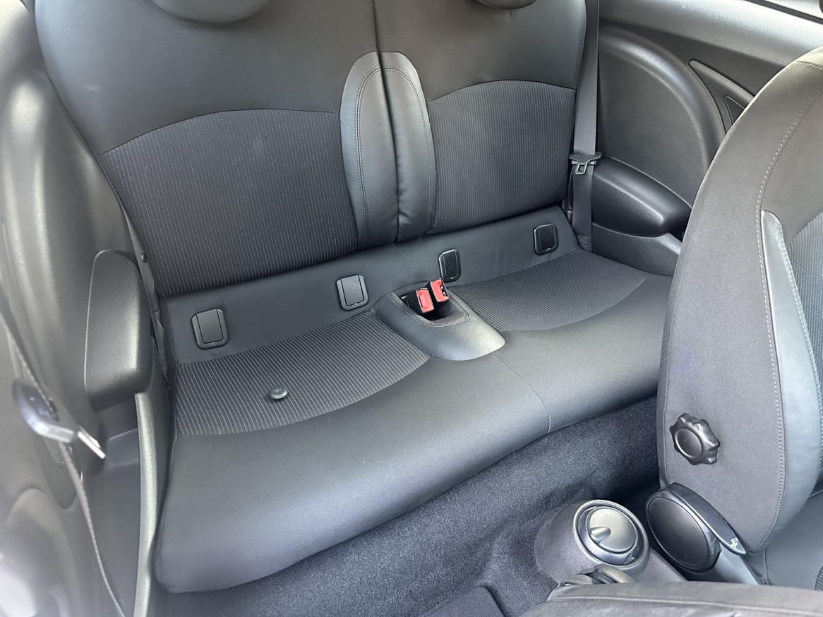Mini Hatch 2011 thumb 7