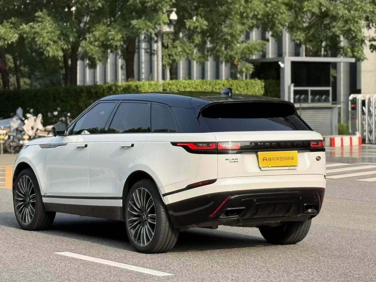 Land Rover Range Rover Evoque 2020 thumb 2