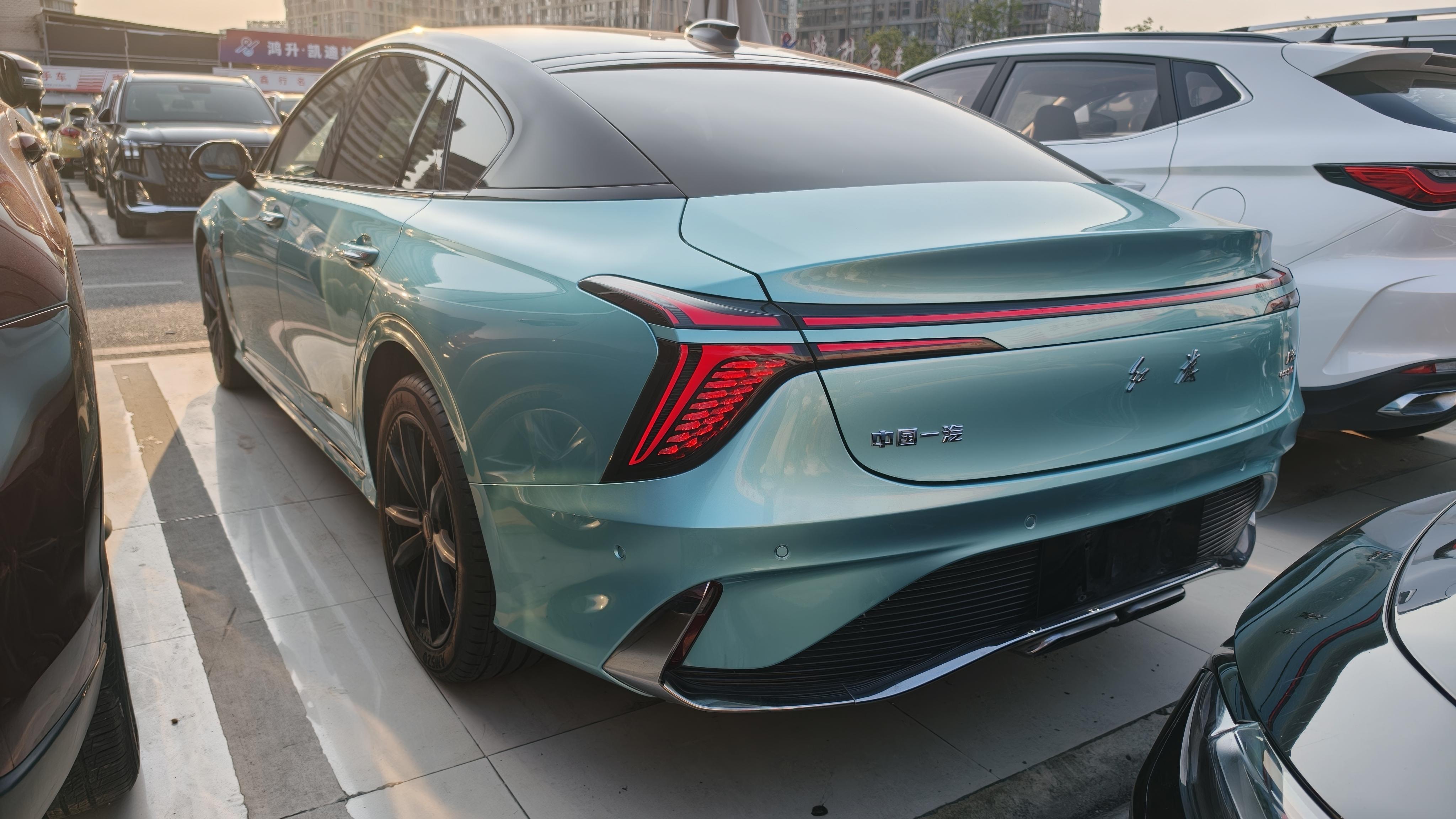 Hongqi H6 2023 thumb 2