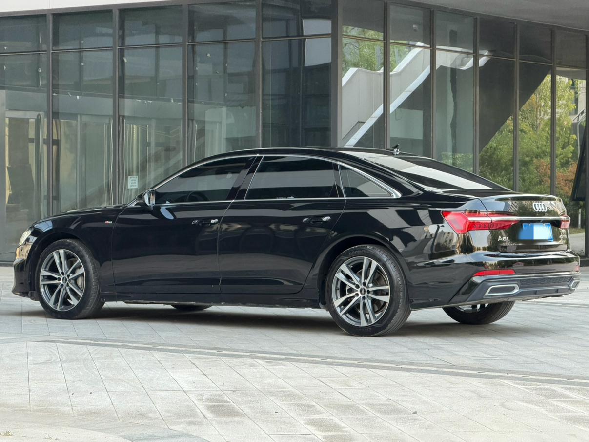 Audi A6 2022 thumb 2