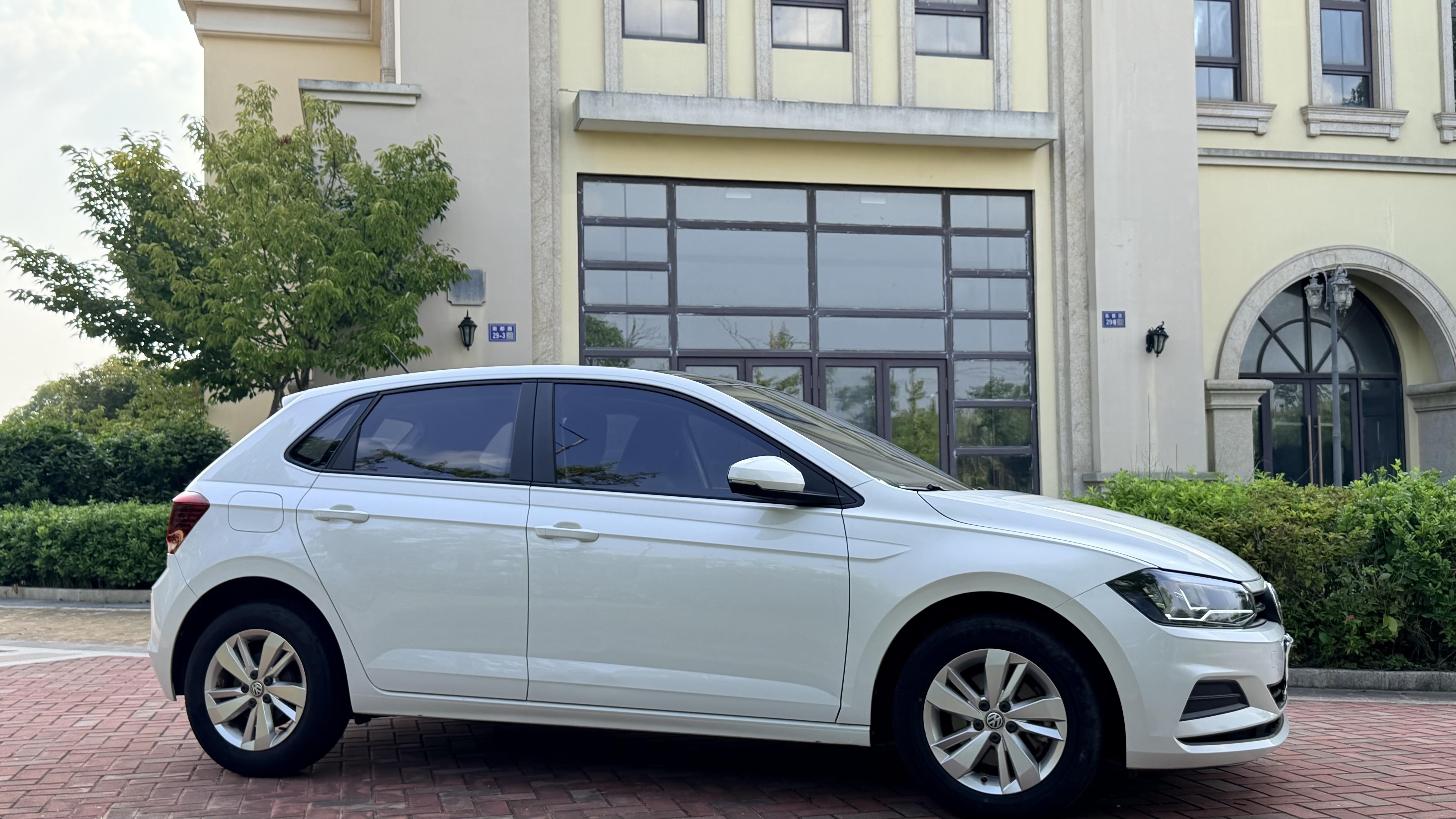 Volkswagen Polo 2019 thumb 5