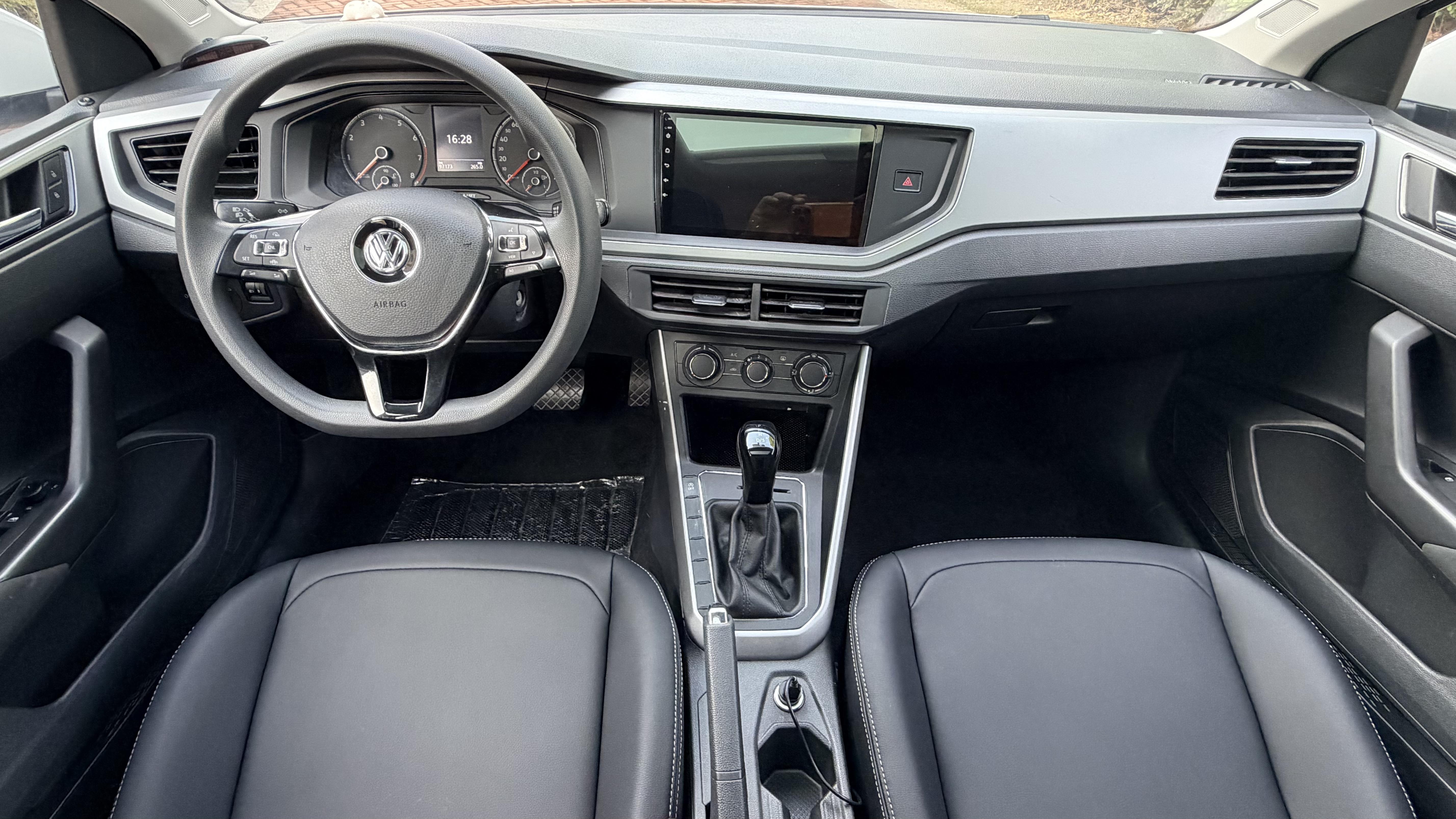 Volkswagen Polo 2019 thumb 8