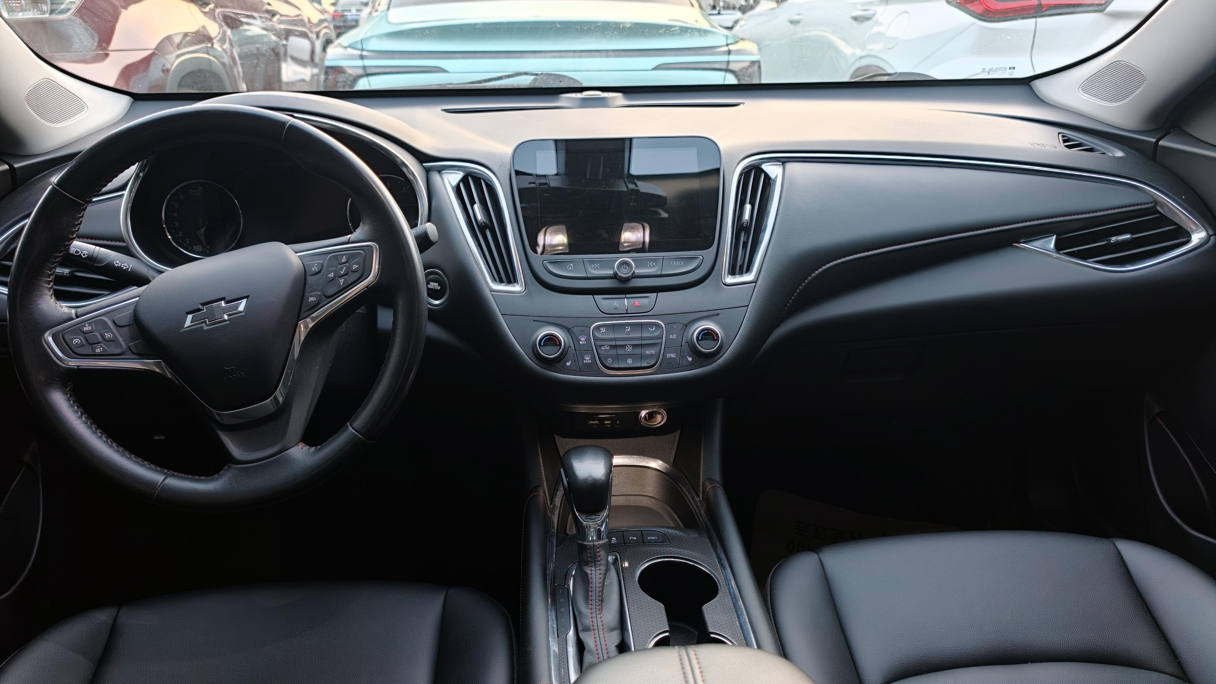 Chevrolet Malibu 2021 thumb 4