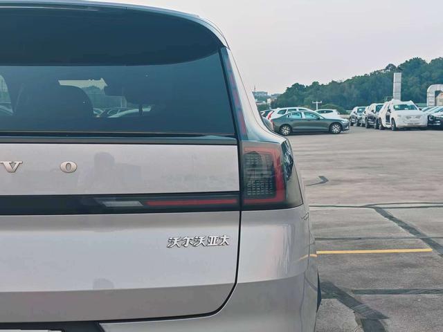 Volvo XC70 2026 thumb 7