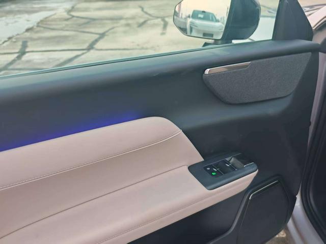 Volvo XC70 2026 thumb 8