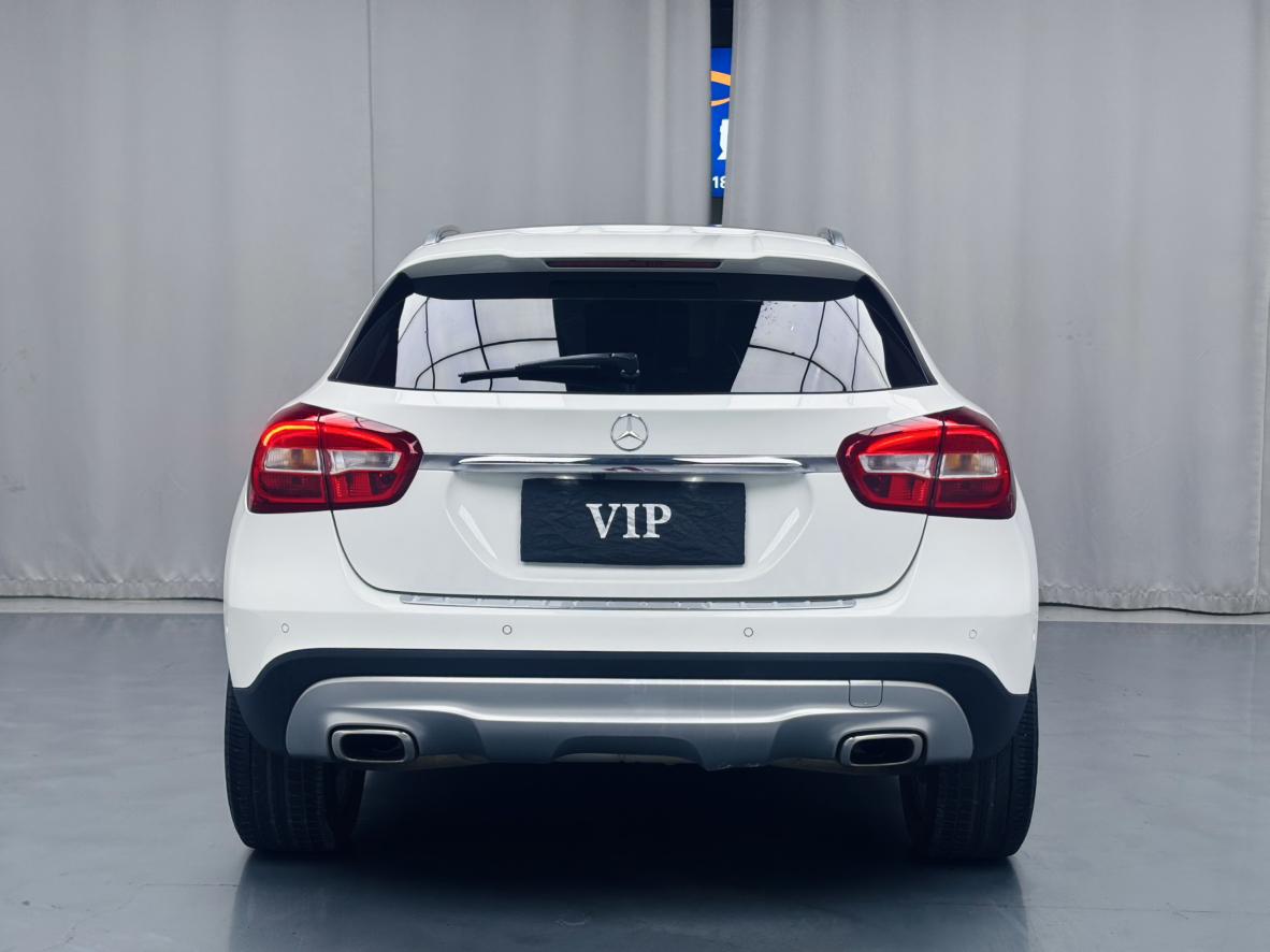 Mercedes-Benz GLA 2016 thumb 4