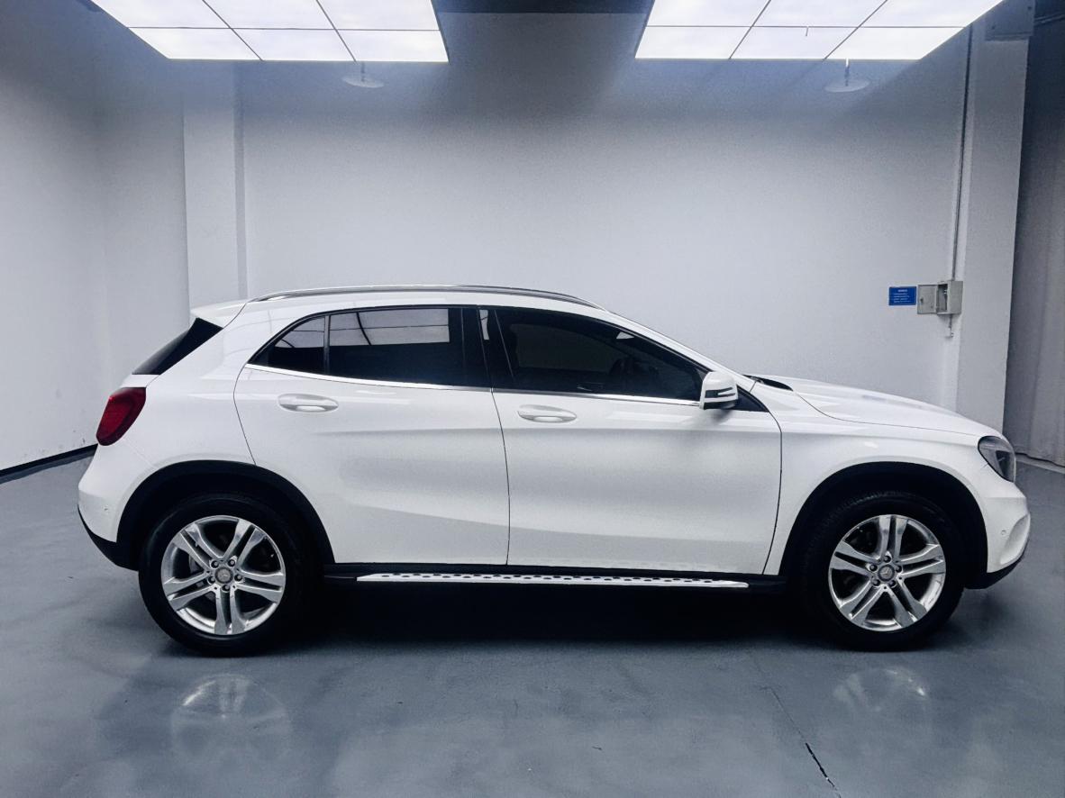 Mercedes-Benz GLA 2016 thumb 6