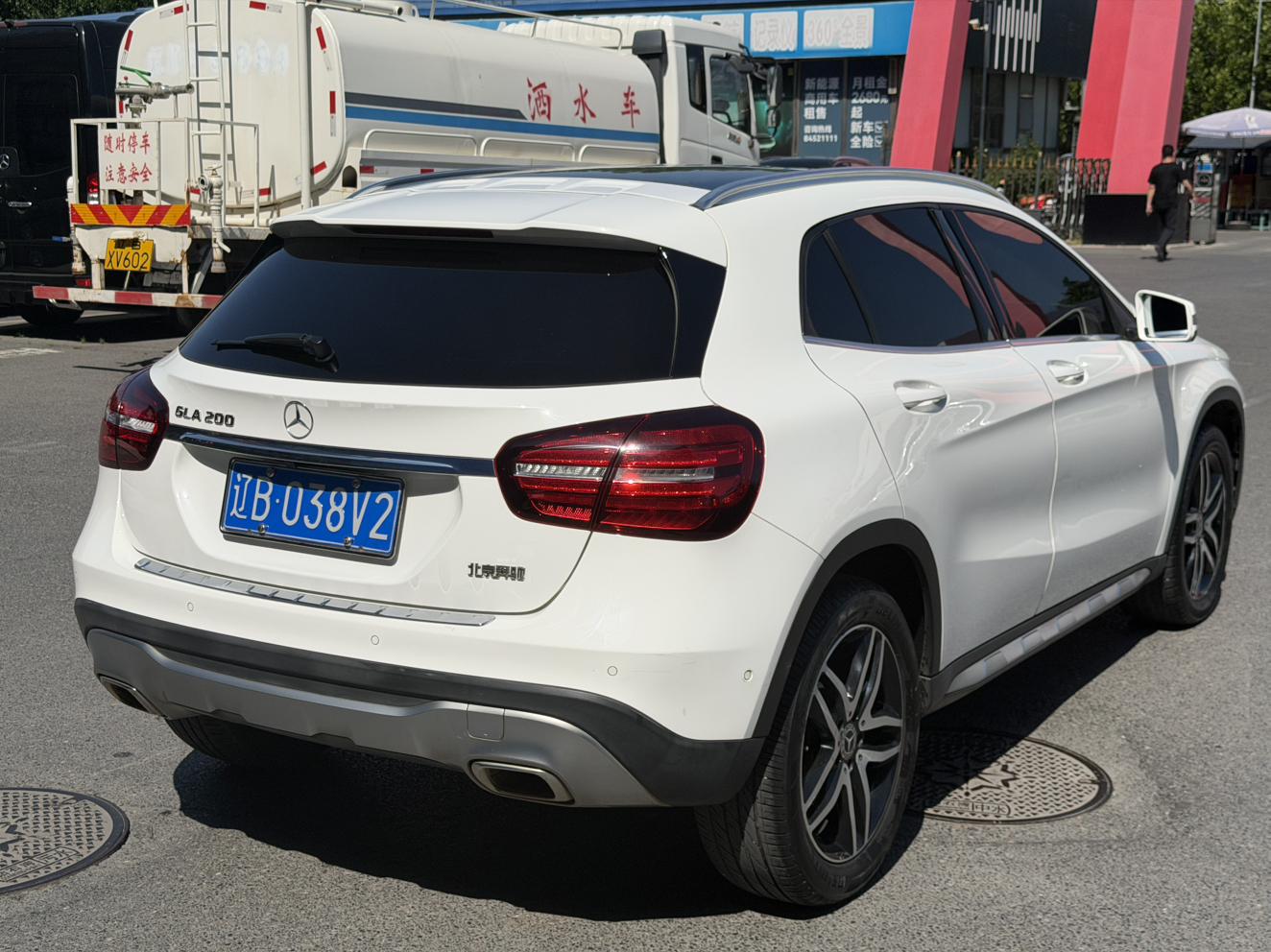 Mercedes-Benz GLA 2017 thumb 3