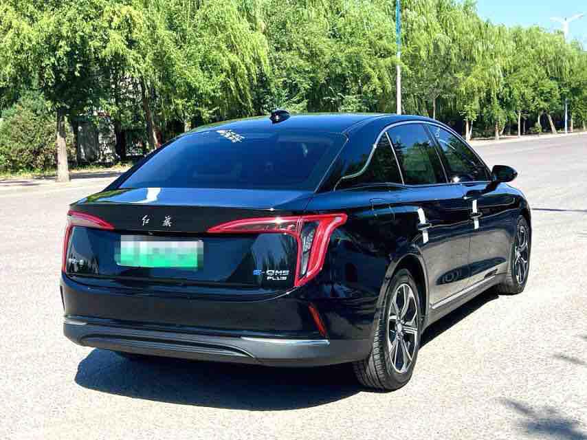 Hongqi E-QM5 2022 thumb 4