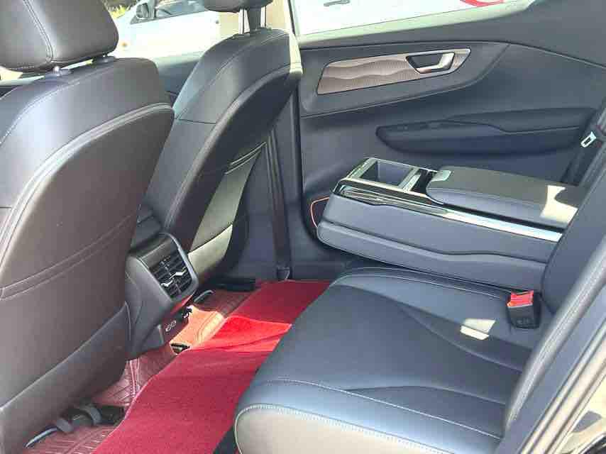 Hongqi E-QM5 2022 thumb 7