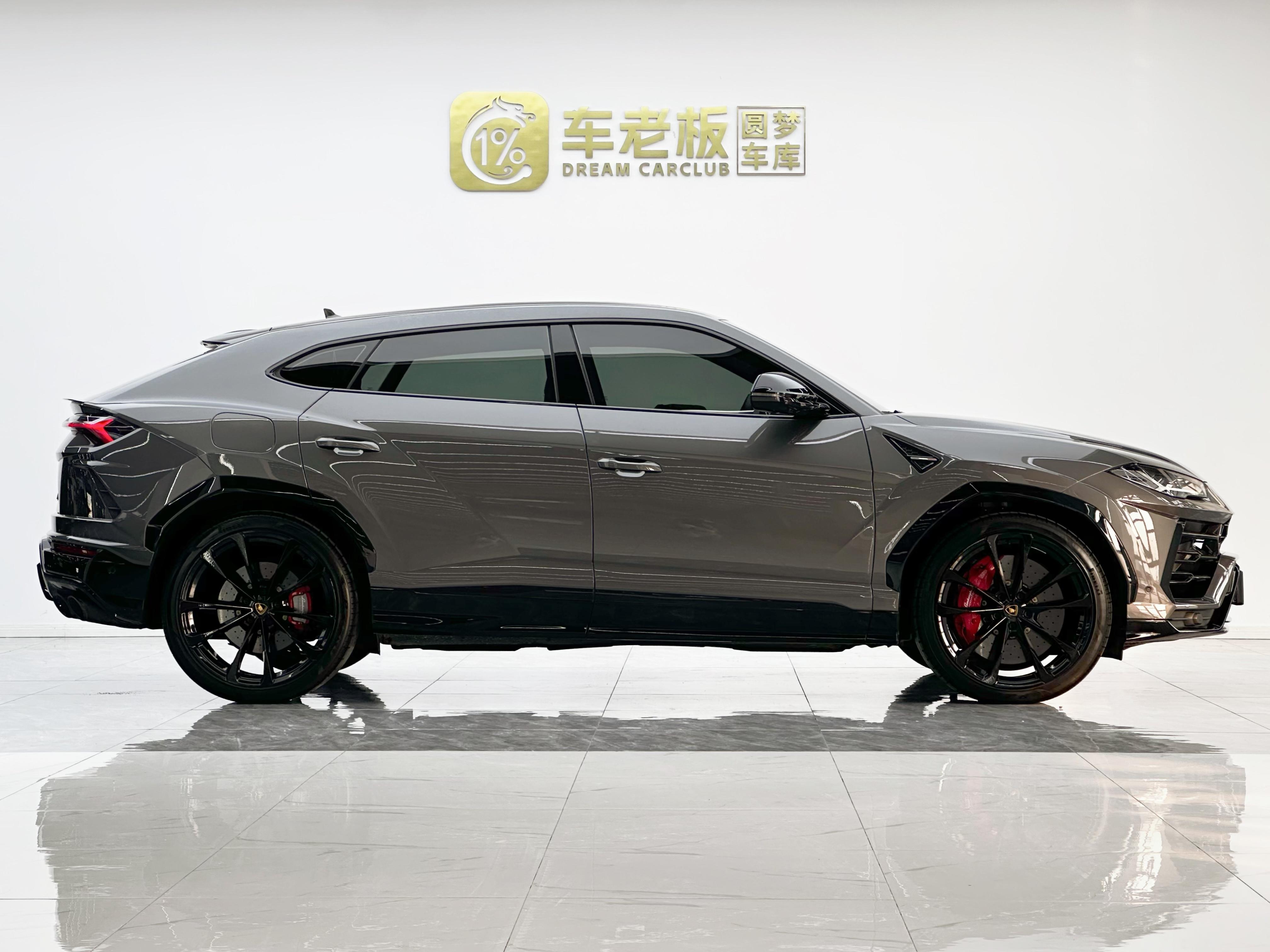 Lamborghini Urus 2021 thumb 3