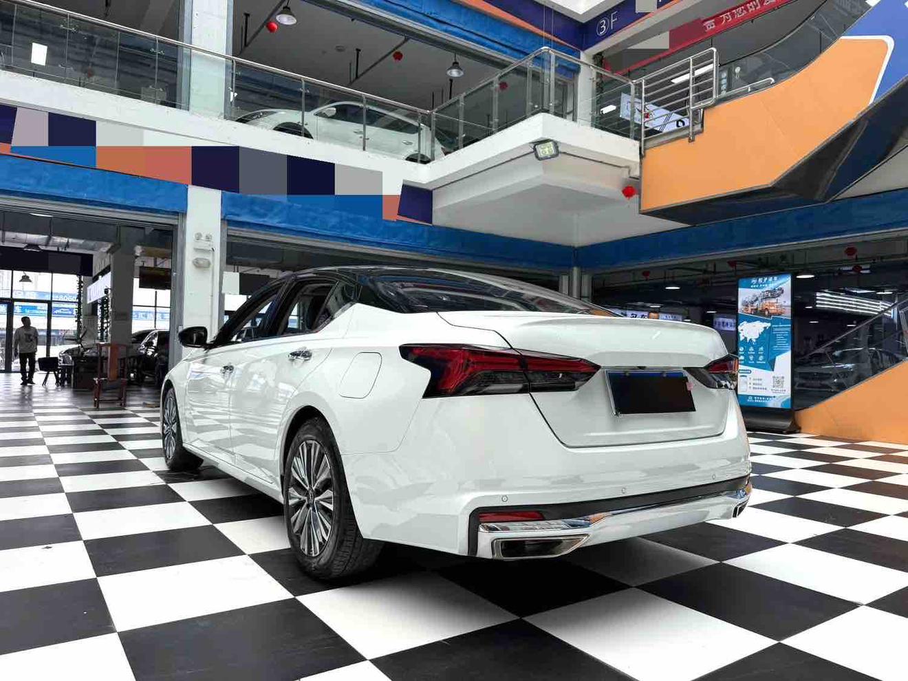 Nissan Altima 2022 thumb 3