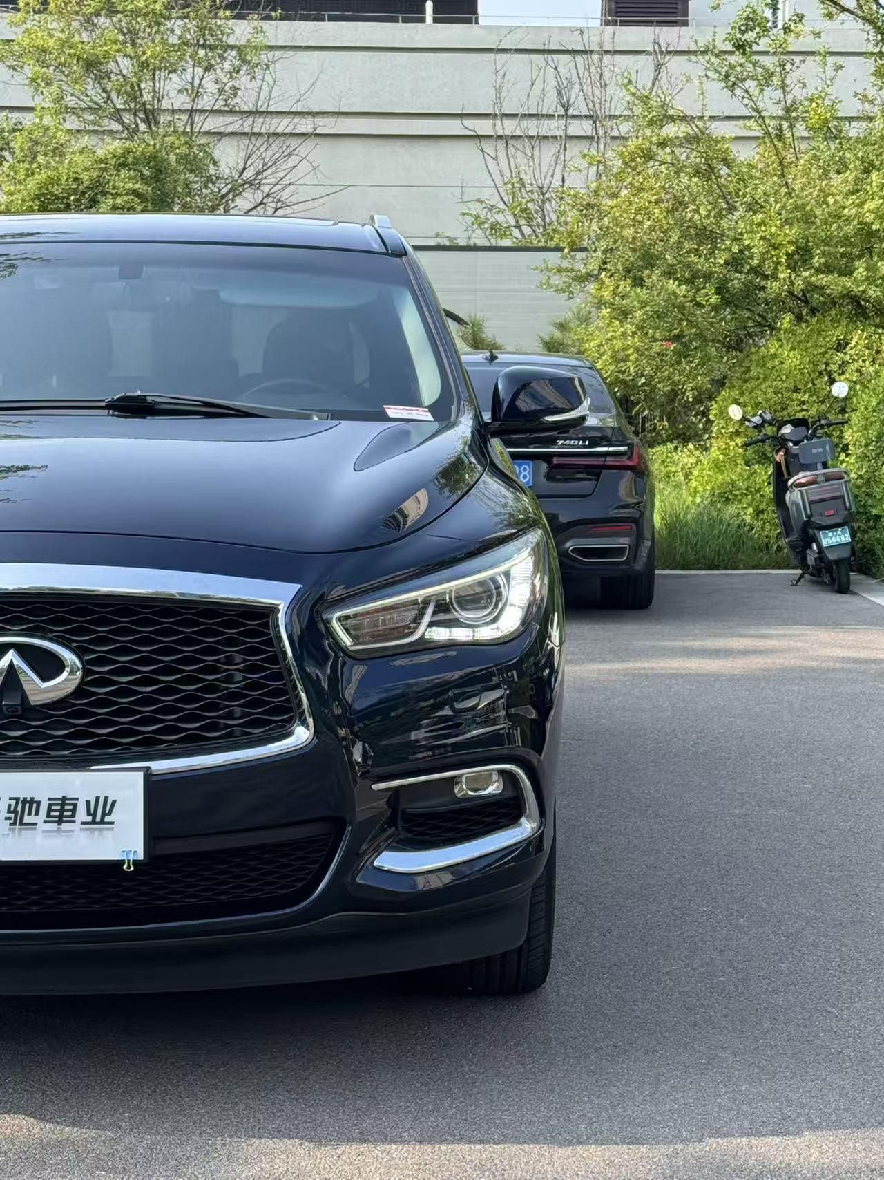 Infiniti QX60 2016 thumb 4