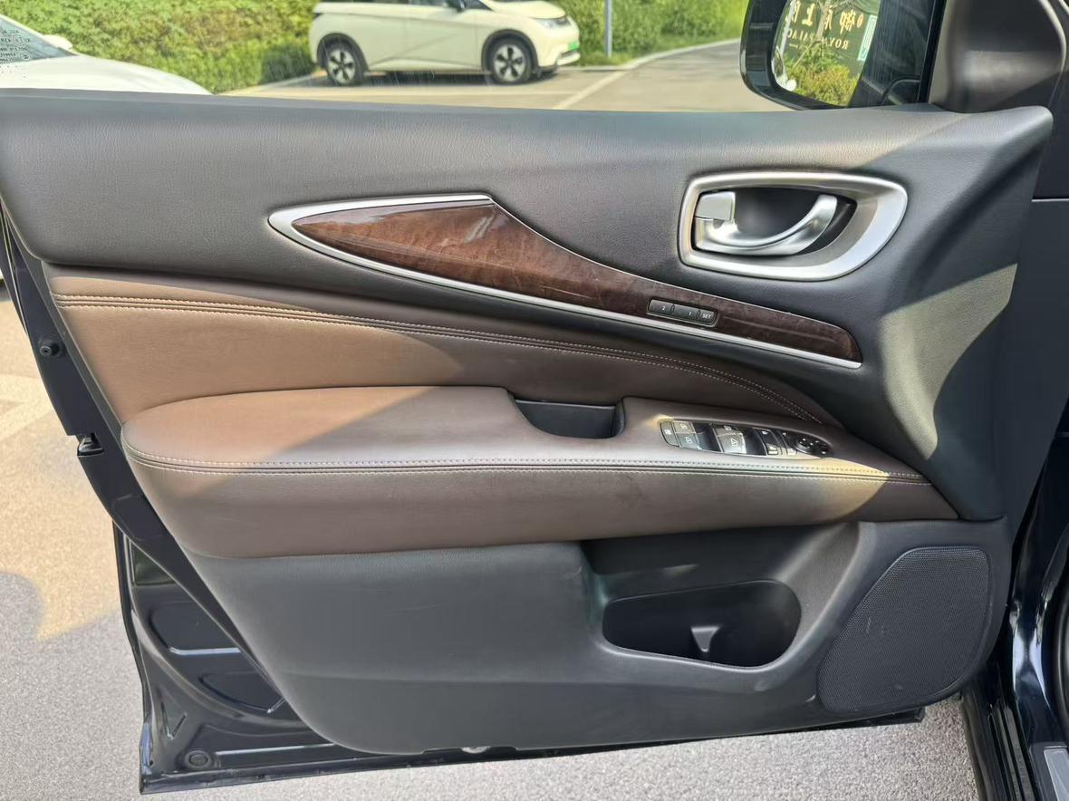 Infiniti QX60 2016 thumb 9