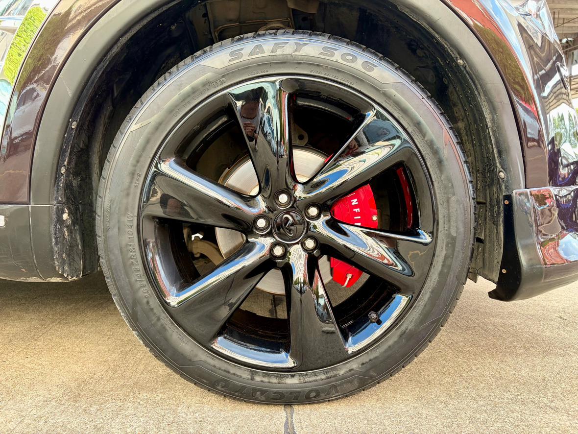 Infiniti QX70 2013 thumb 5