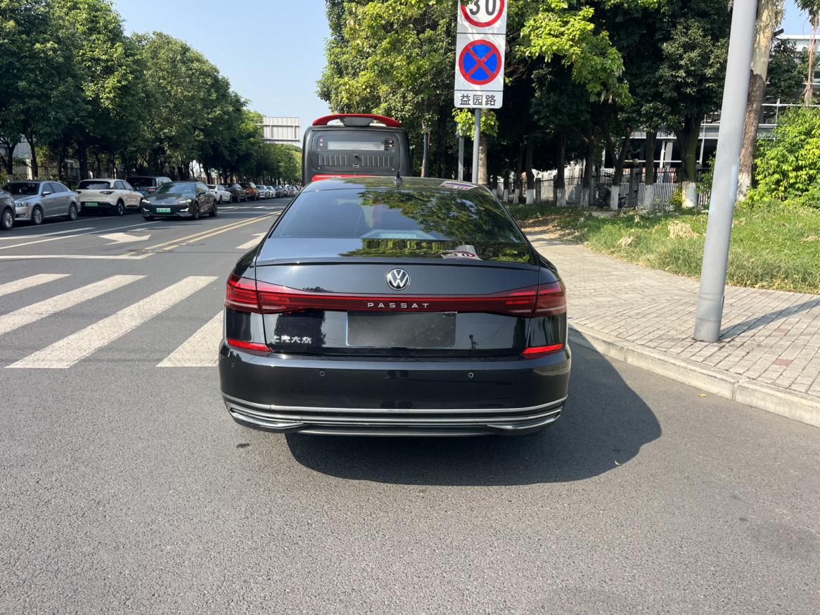 Volkswagen Passat (North America and China) 2022 thumb 4