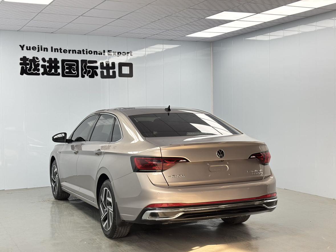 Volkswagen Sagitar 2023 thumb 2