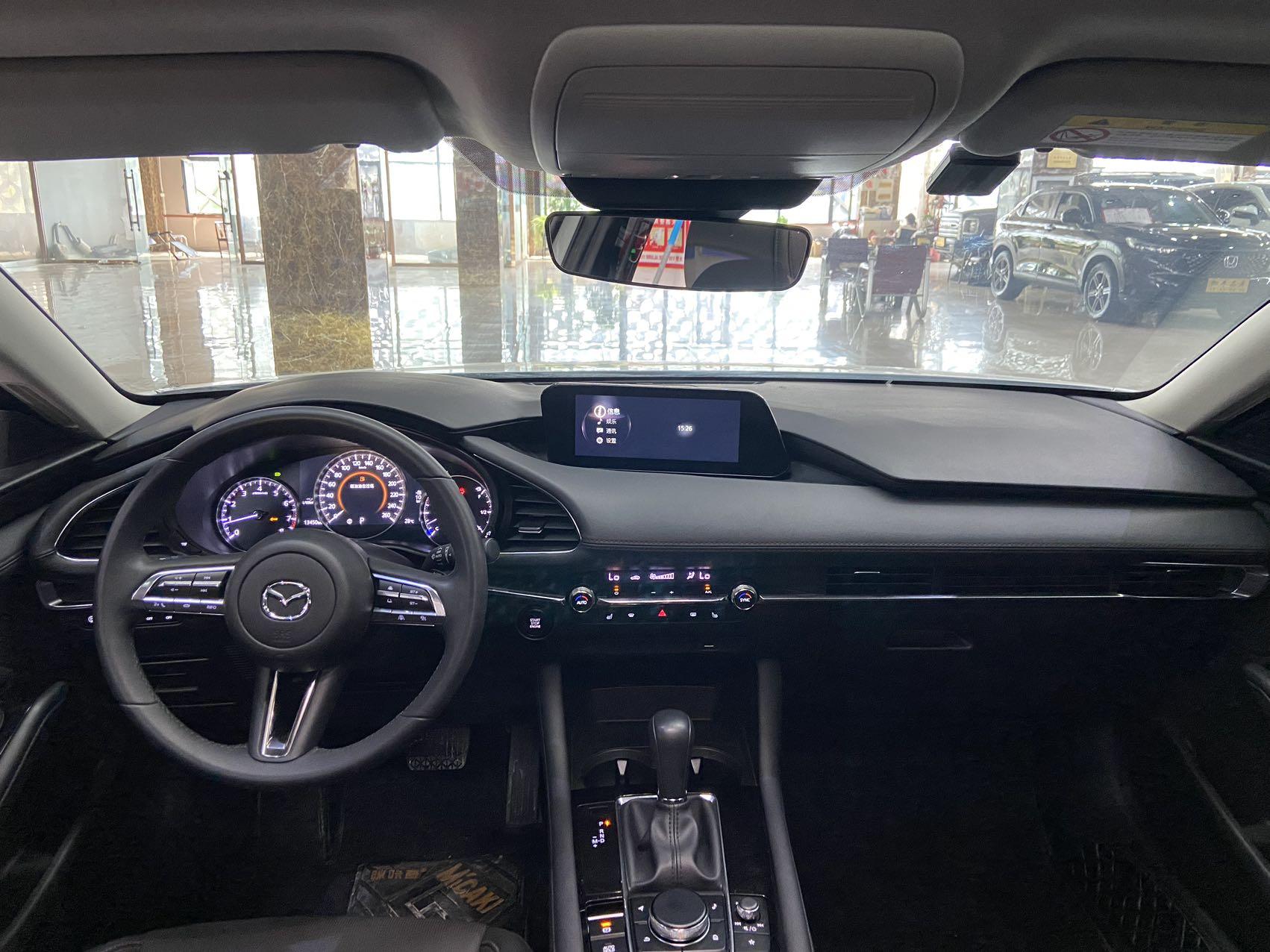Mazda 3 2022 thumb 12