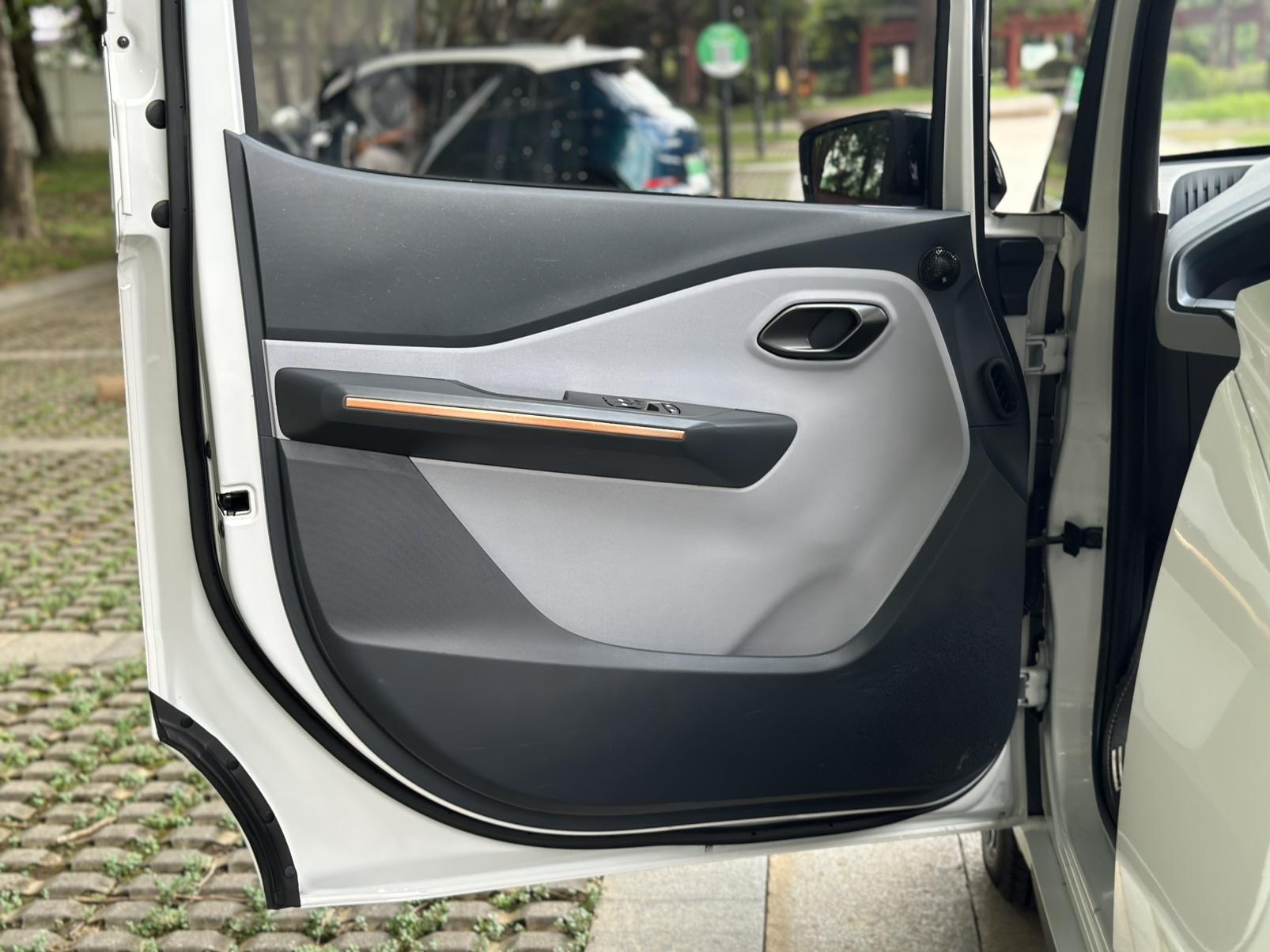 Wuling Nano EV 2021 thumb 10