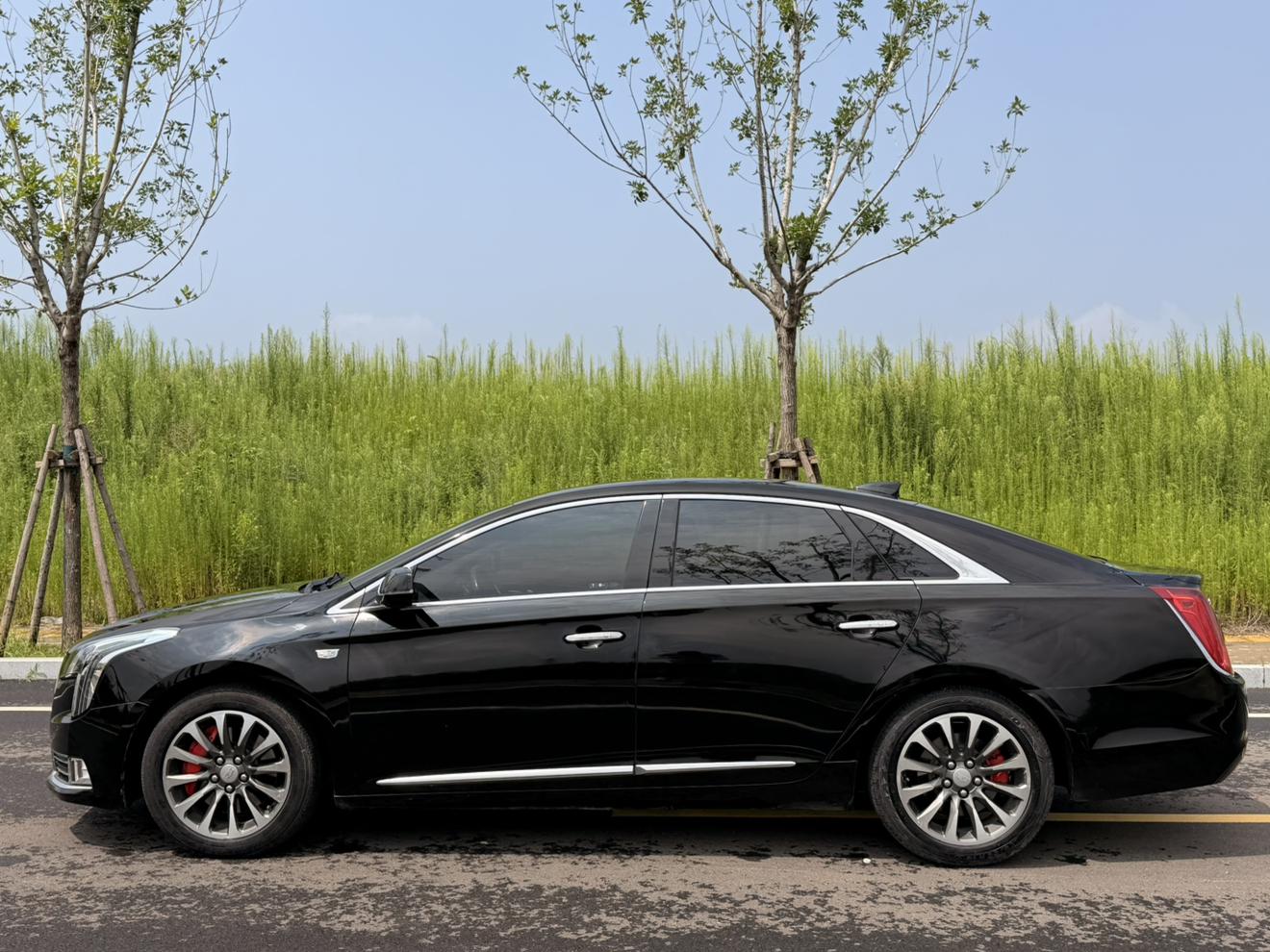 Cadillac XTS 2018 thumb 2