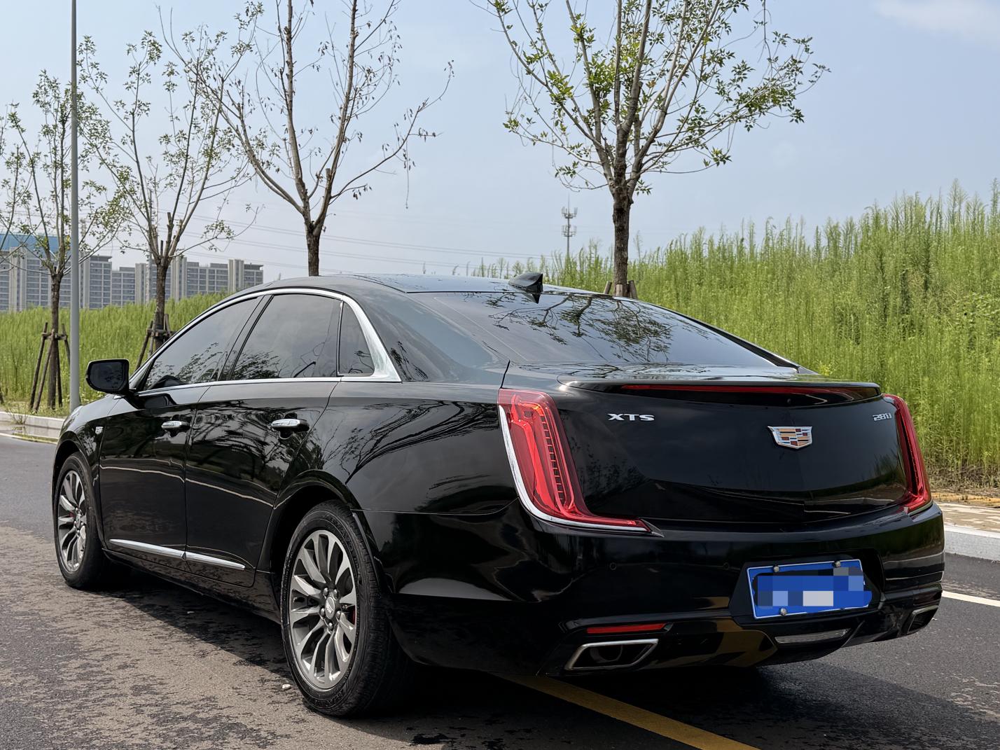 Cadillac XTS 2018 thumb 3