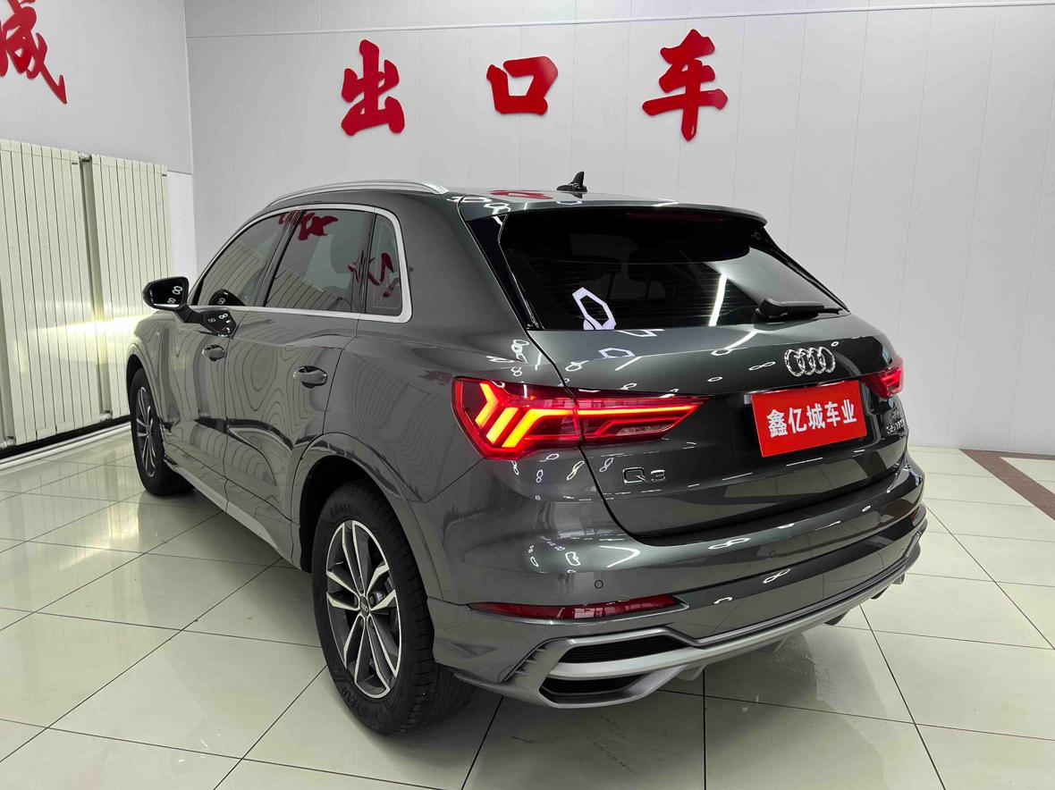 Audi Q3 2022 thumb 2