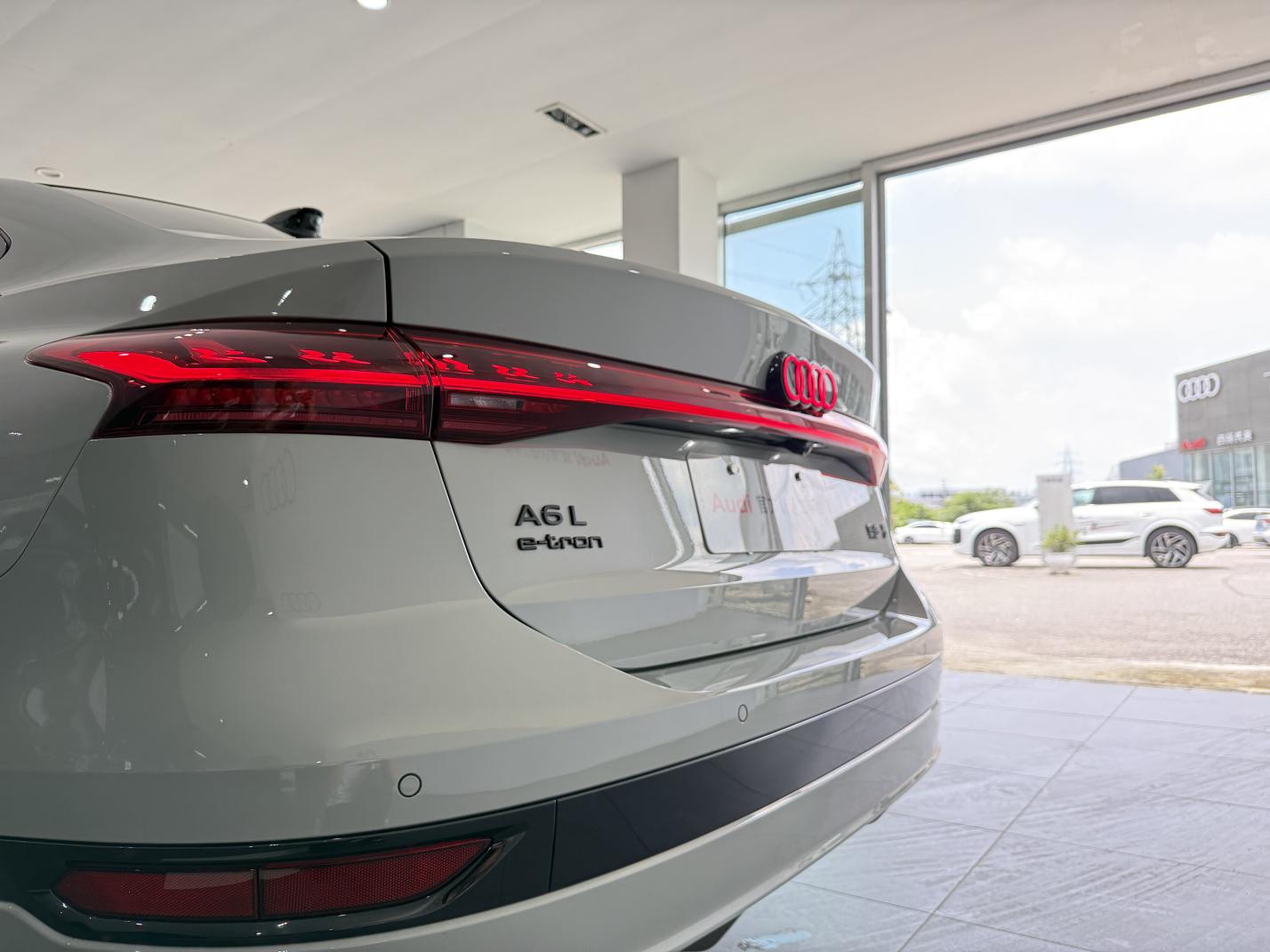Audi A6L e-tron 2026 thumb 11