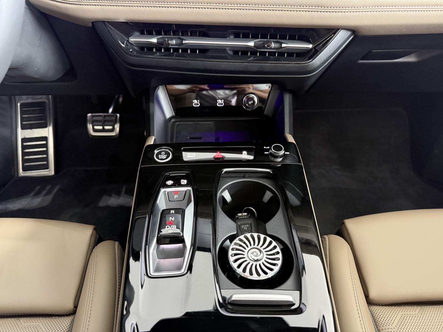 Audi A6L e-tron 2026 thumb 12
