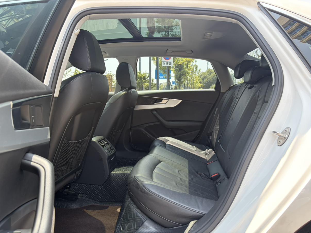 Audi A4 2019 thumb 10