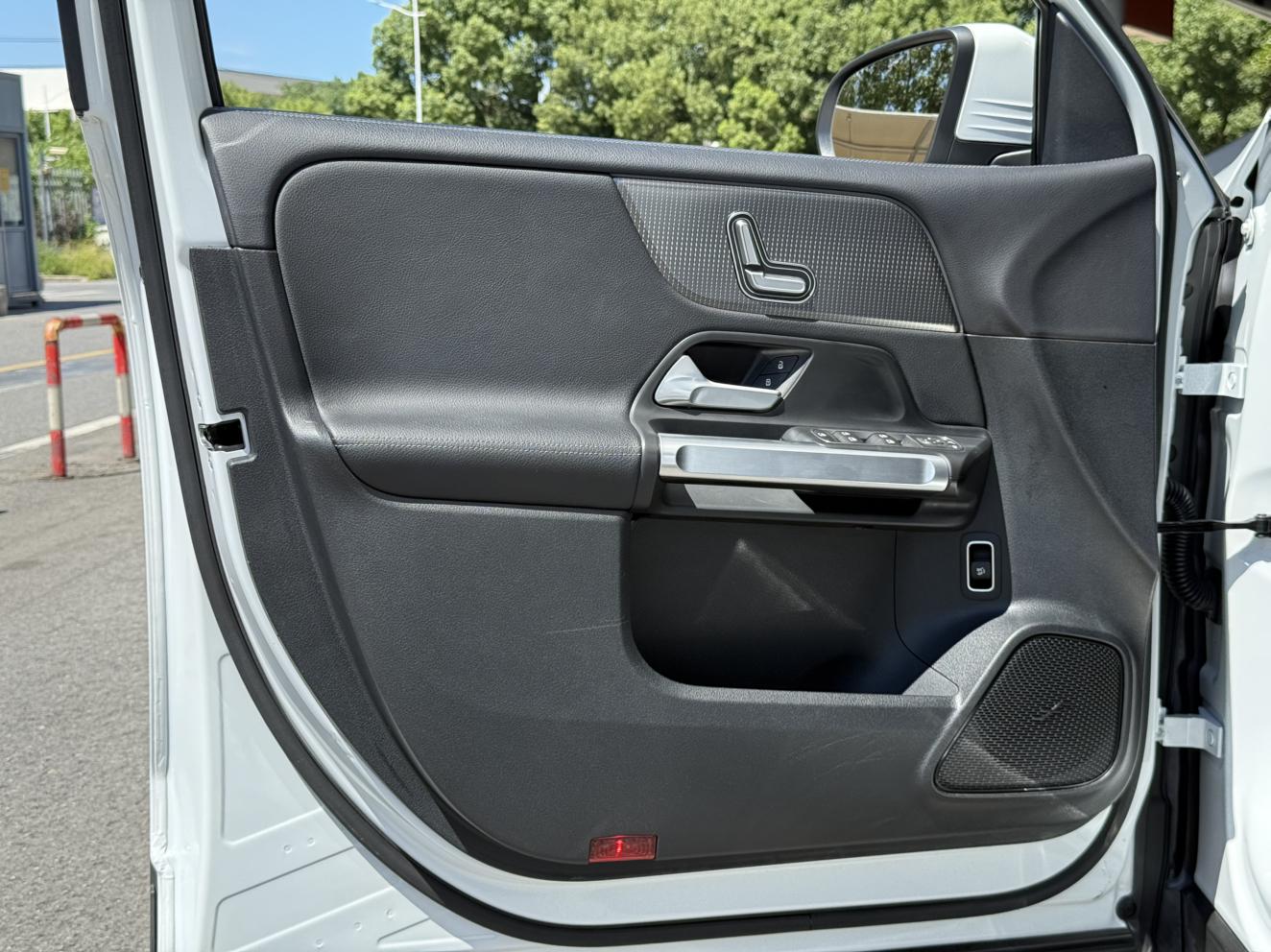 Mercedes-Benz GLB 2020 thumb 9