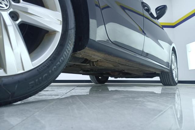 Volkswagen Lavida XR 2017 thumb 5