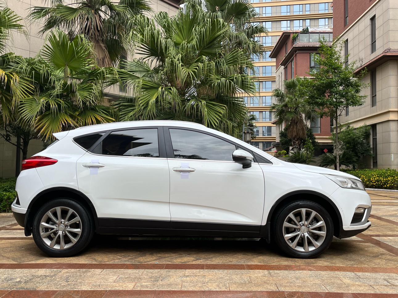 Geely GS 2018 thumb 6